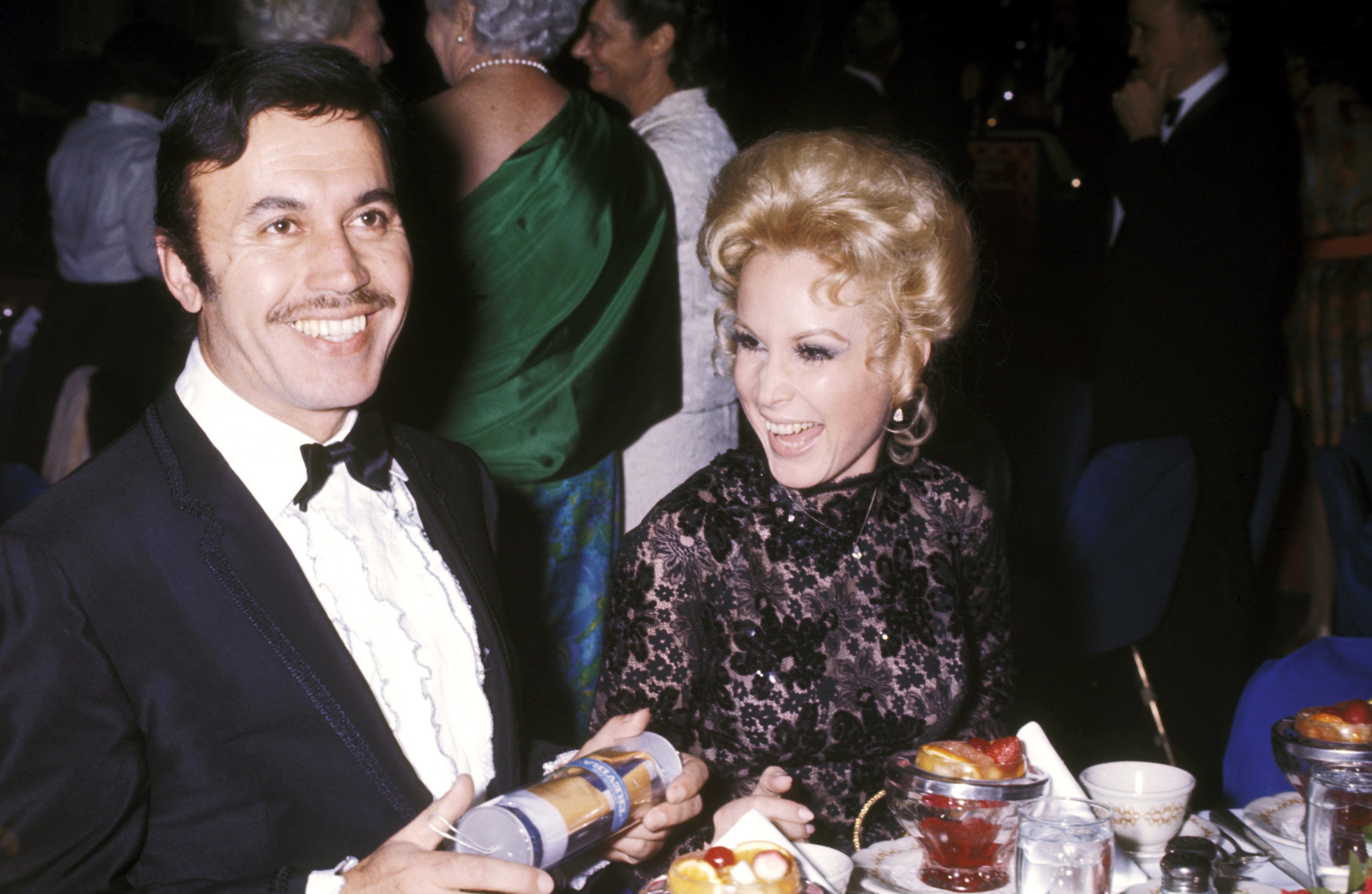 Barbara Eden and husband Michael Ansara attend the "Airport" Hollywood Premiere on March 19, 1970 at Hollywood Pacific Theater in Hollywood, California | Source: Getty Images 