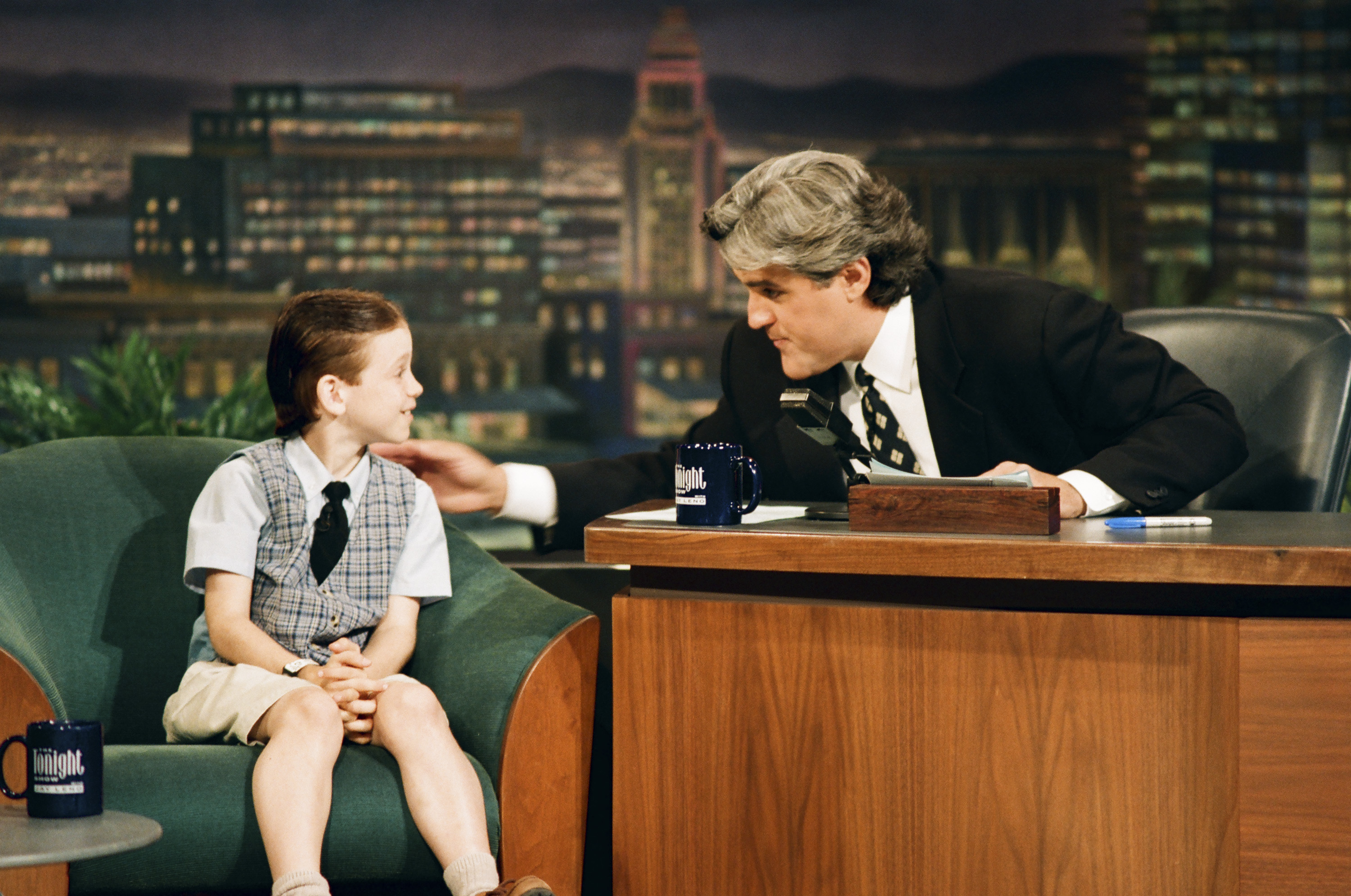 Bug Hall during an interview with host Jay Leno on "The Tonight Show with Jay Leno" on July 27, 1994 | Source: Getty Images