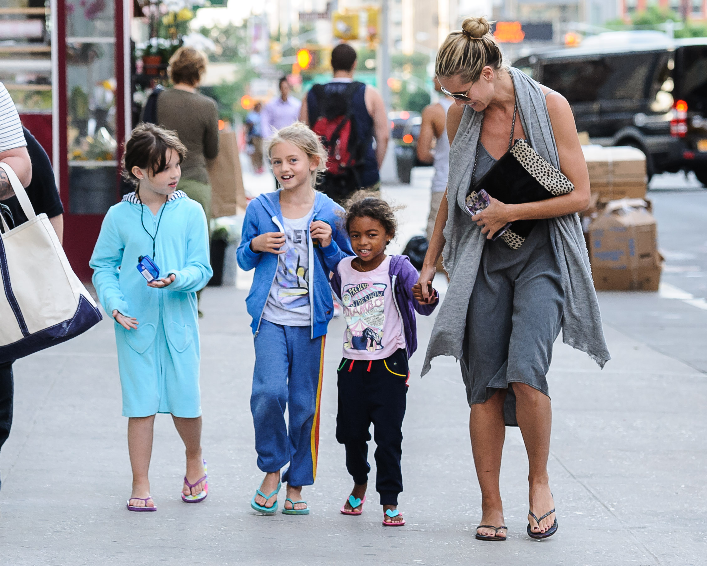 Heidi Klum with her kids Helene, Samuel, and Lou in New York in 2013 | Source: Getty Images