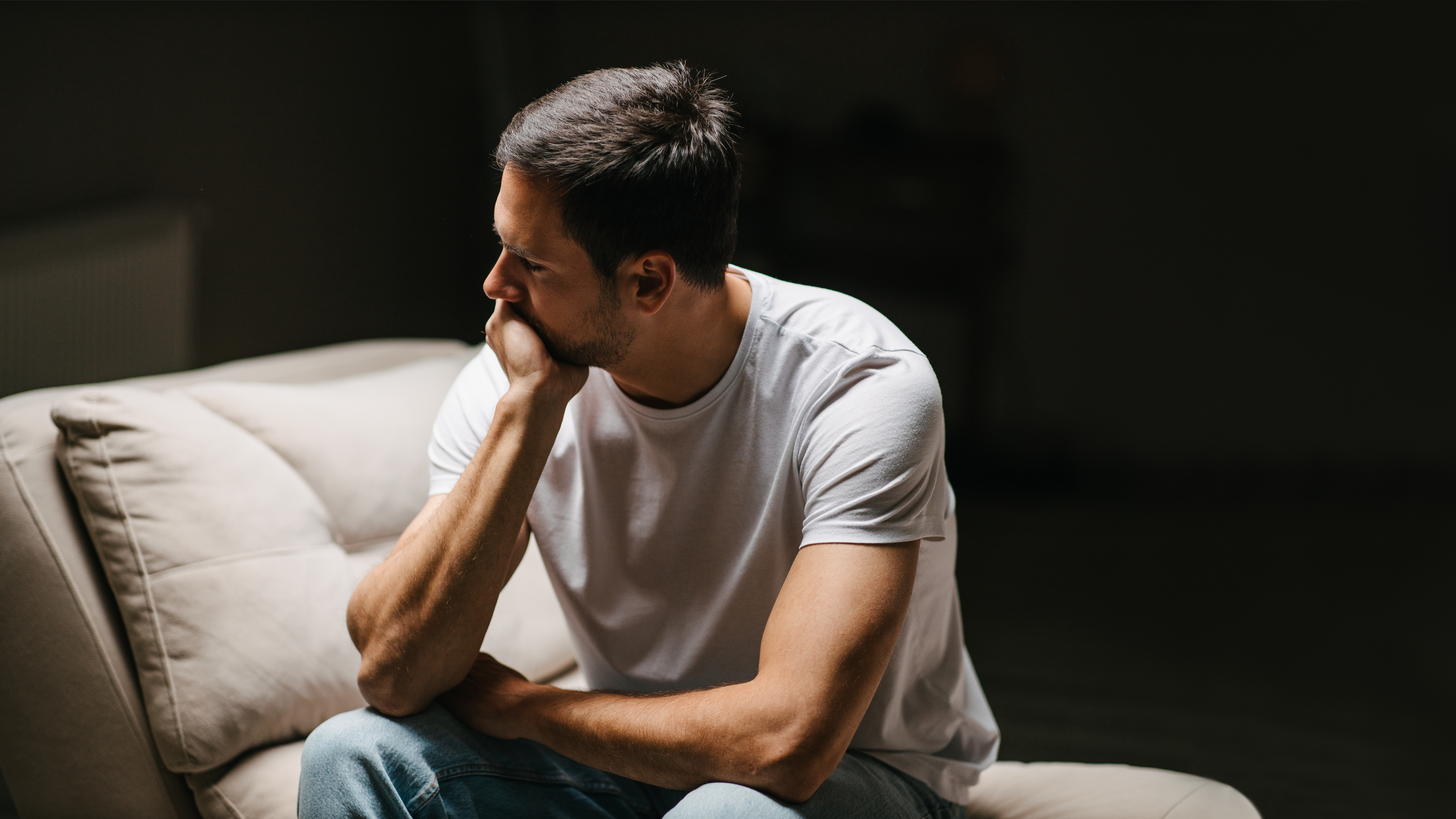 Depressed young man | Source: Getty Images