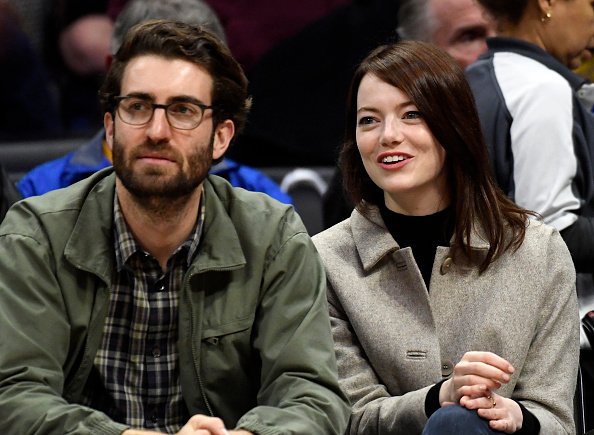 Emma Stone and Dave McCary at Staples Center on January 18, 2019 in Los Angeles, California. | Photo: Getty Images