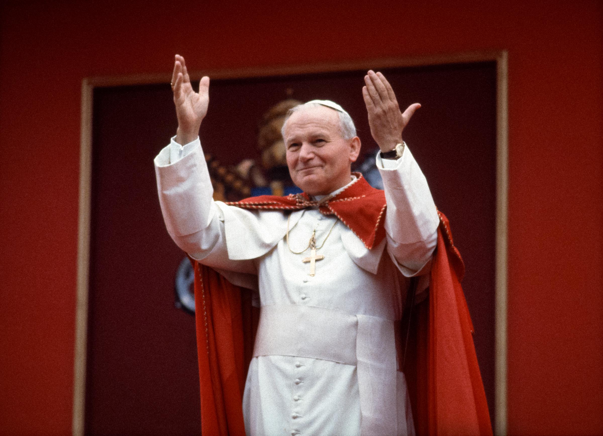 Pope John Paul II after his speech at the Chapel of St. Patrick's College on October 1, 1979, in Maynooth, Ireland. | Source: Getty Images