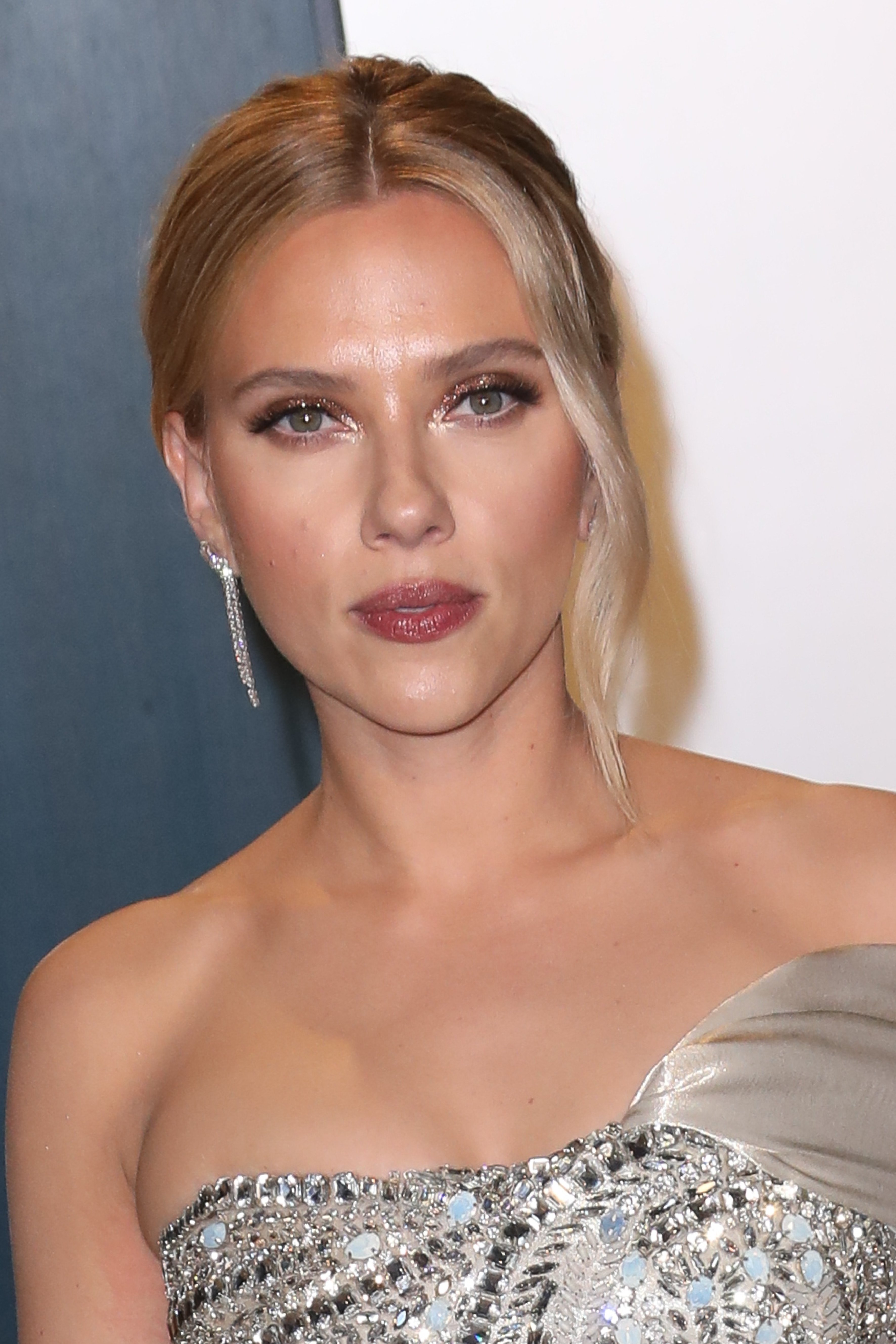 Scarlett Johansson attends the 2020 Vanity Fair Oscars Party in Beverly Hills | Photo: Getty Images 