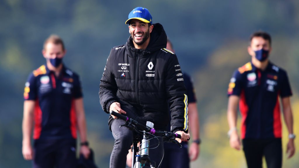 Daniel Ricciardo cycling at Autodromo Enzo e Dino Ferrari on October 30, 2020 in Italy. | Photo: Getty Images