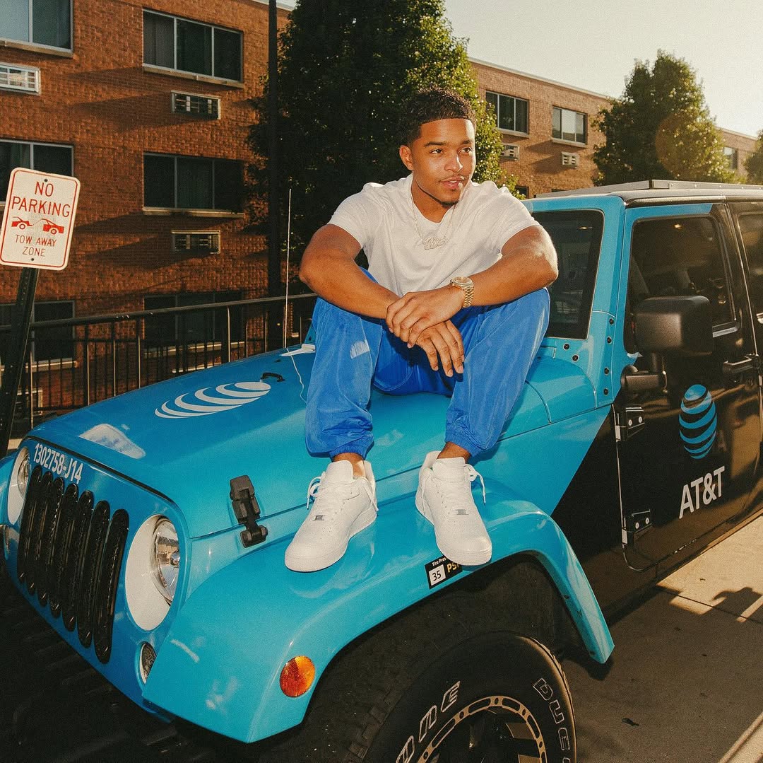 Justin Combs sitting on top of a car, dated August 2019 | Source: Instagram/princejdc