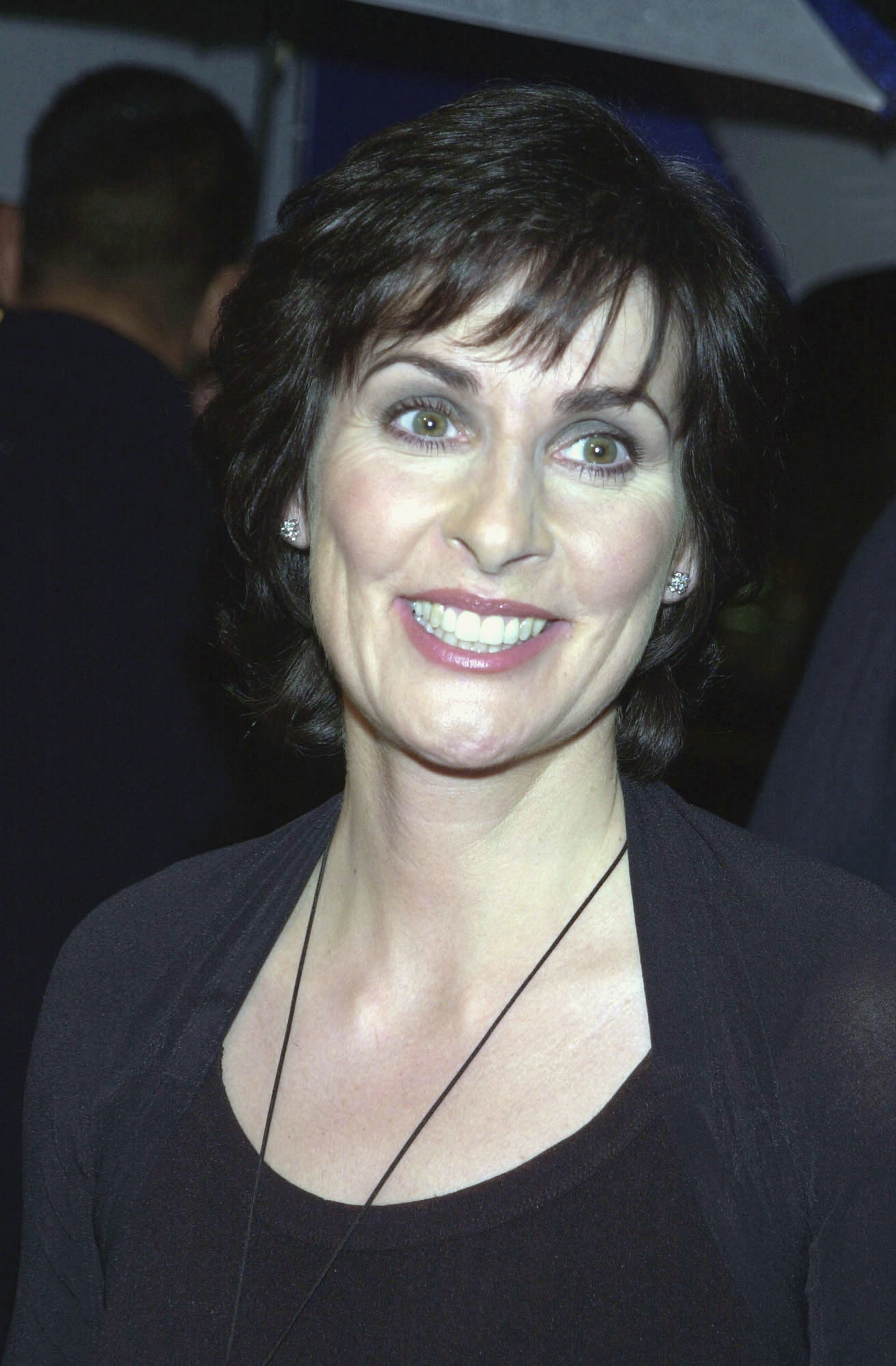 The Irish singer at the premiere of "Sweet November" on February 12, 2001. | Source: Getty Images
