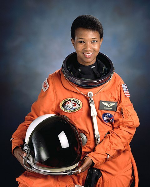 Portrait of Mae Jemison in NASA uniform | Source: Wikimedia Commons