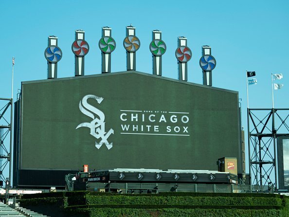  A view of the Chicago White Sox logo before a MLB regular season game | Photo: Getty Images