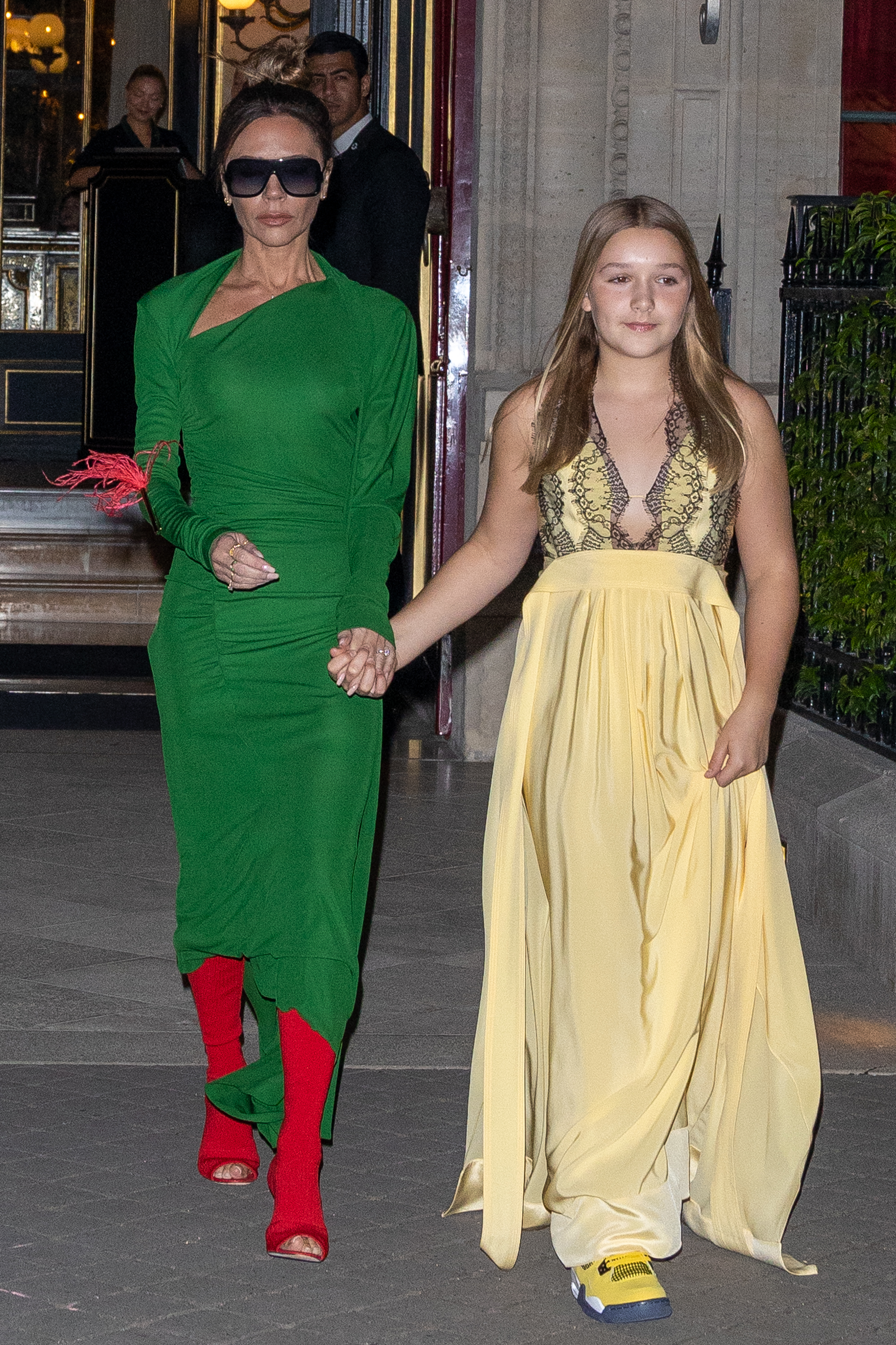 Victoria and Harper Beckham spotted in Paris, France on September 30, 2022 | Source: Getty Images