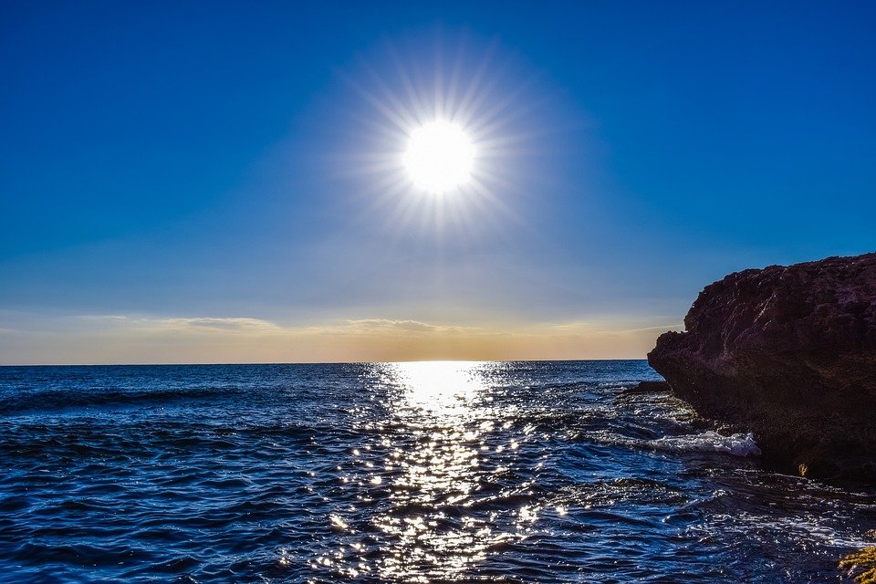 Sol y mar. | Foto: Pixabay Sol y mar. | Foto: Pixabay