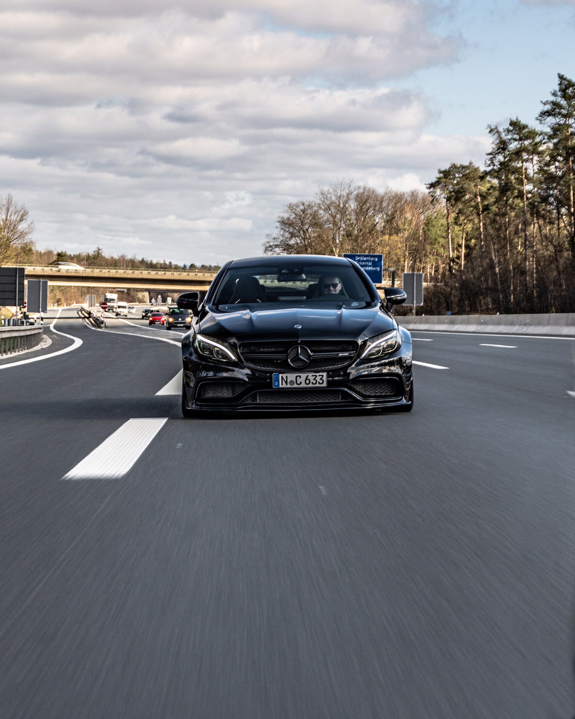 A man driving a Mercedes | Source: Pexels