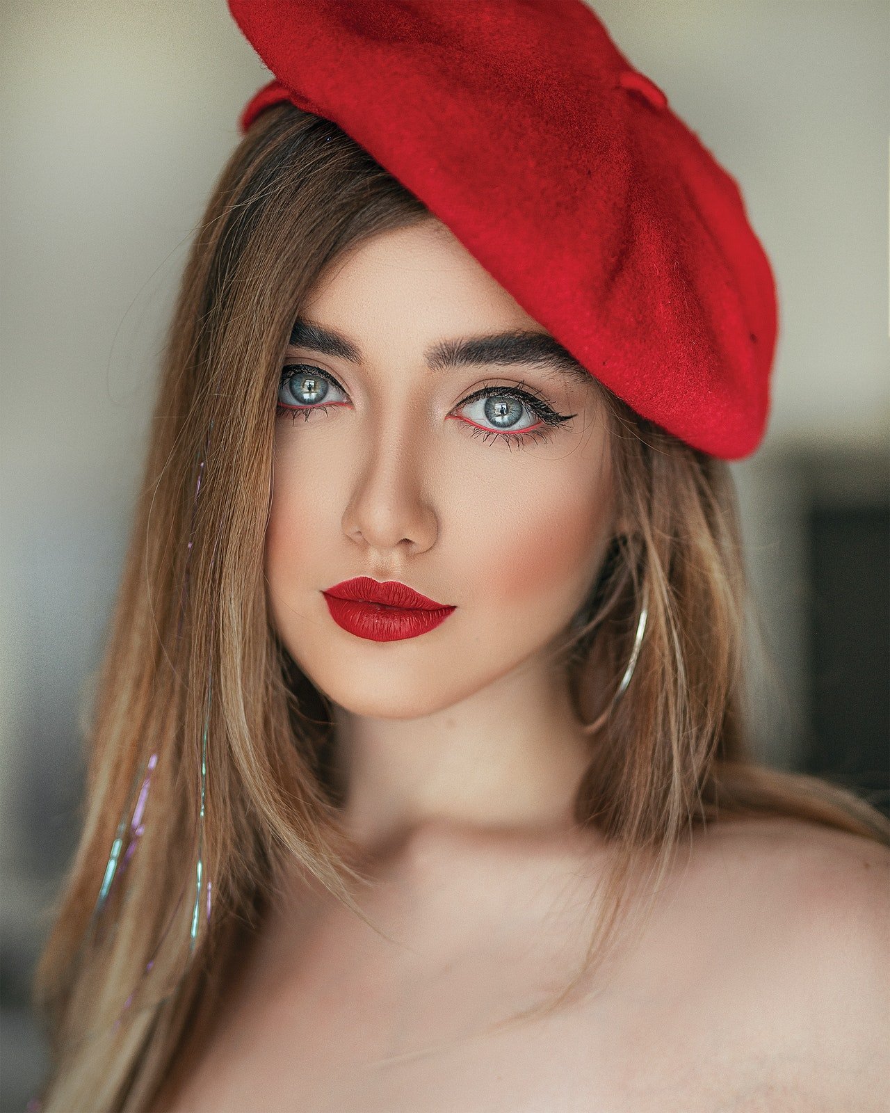 El color mate en los labios vuelve a estar de moda.| Foto: Pexels