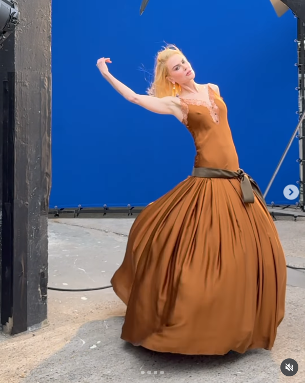 Nicole Kidman poses for Vogue in a post dated October 8, 2025. | Source: Instagram/voguemagazine