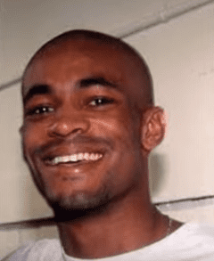 Ennis Cosby. | Fuente; YouTube / Celebrity Underrated Ennis Cosby. | Fuente; YouTube / Celebrity Underrated