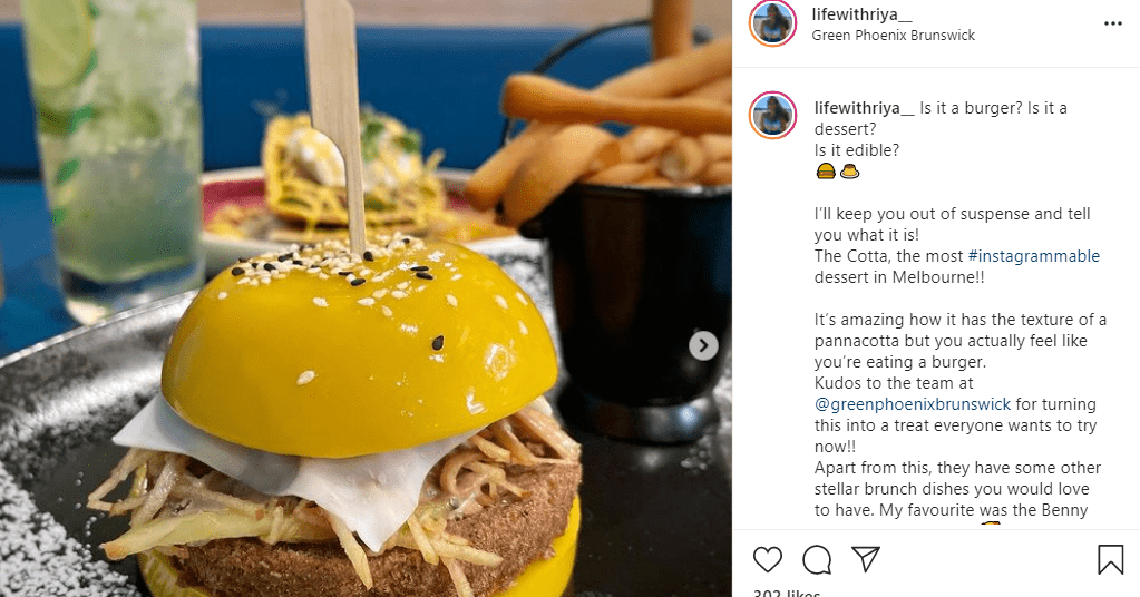 An image of the panna cotta dessert burger from the Green Phoenix Brunswick café on April 26, 2021 | Photo: Instagram/@lifewithriya__