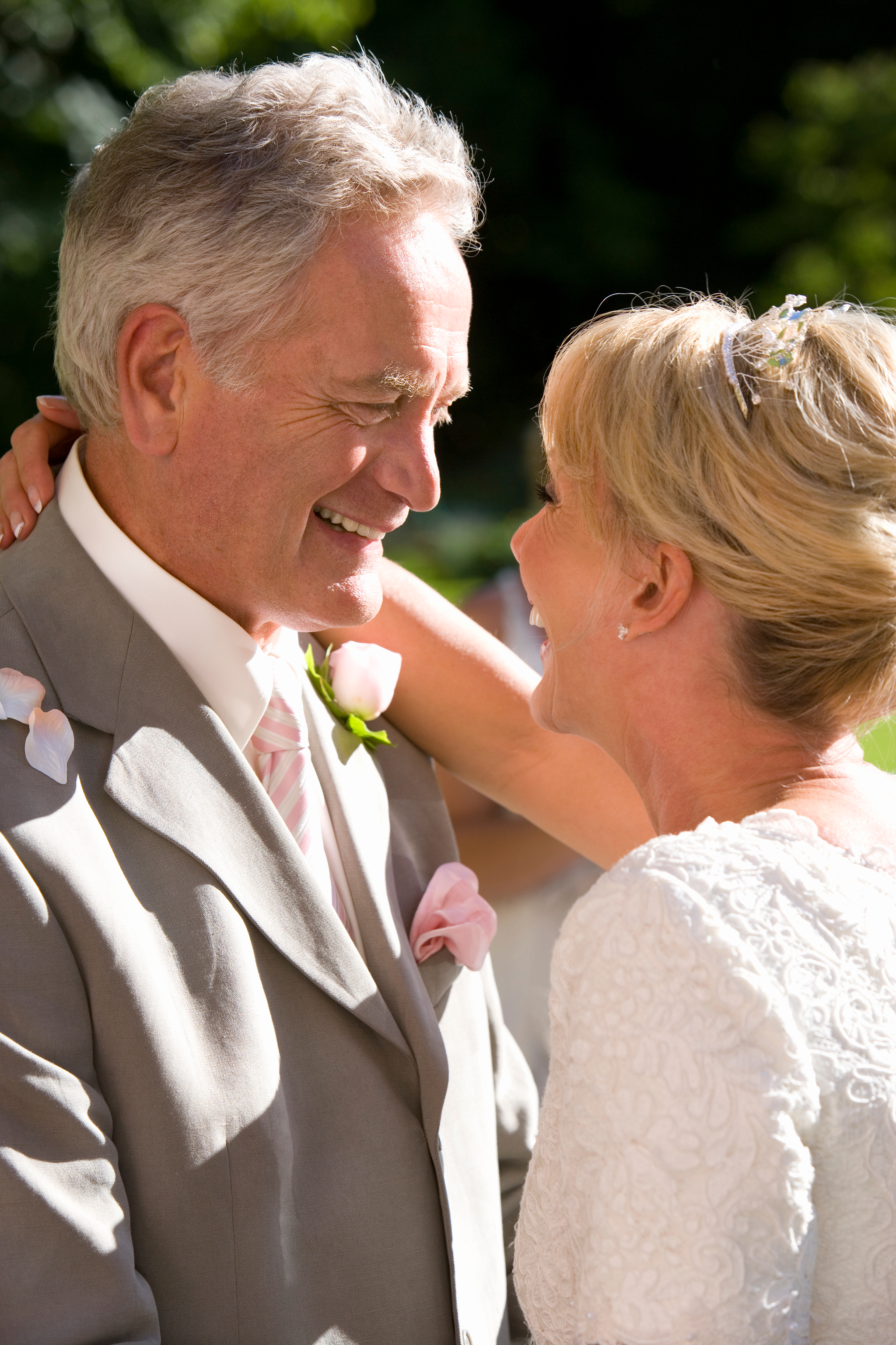 A middle-aged couple got married | Source: Shutterstock