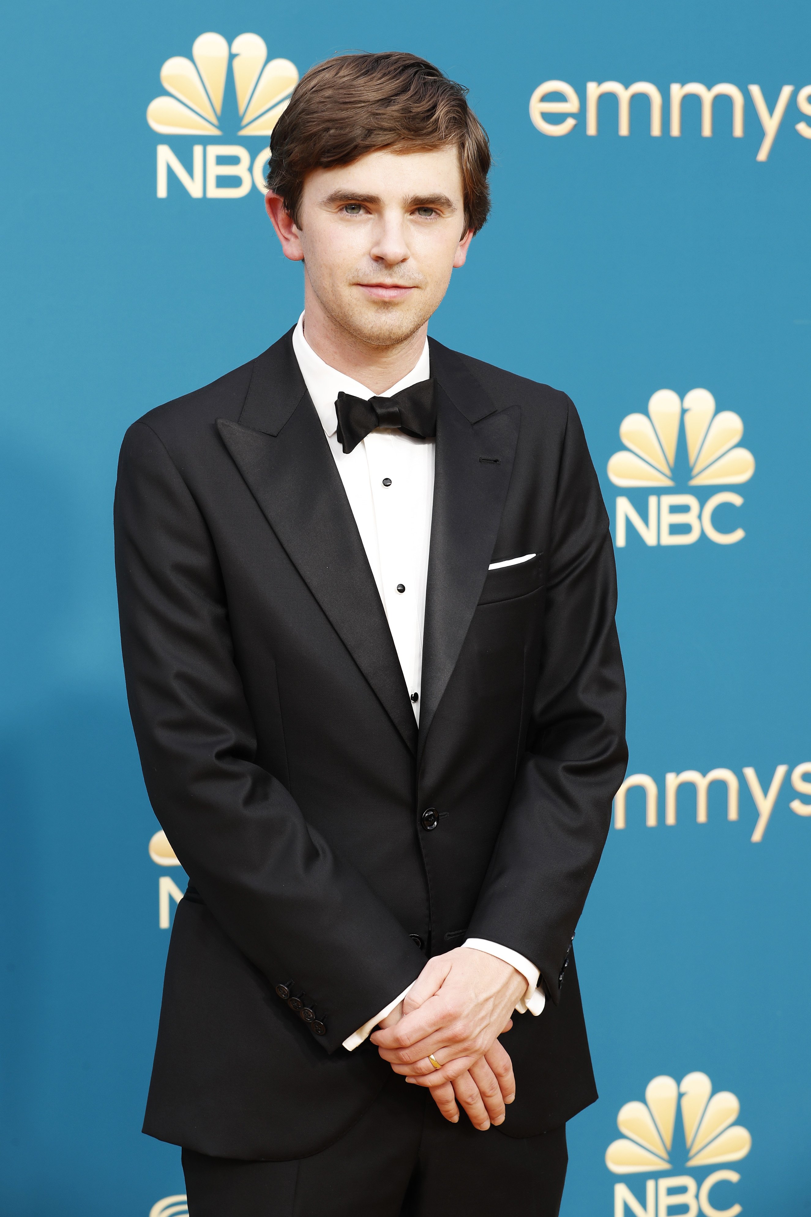 Freddie Highmore arrives to the 74th Annual Primetime Emmy Awards held at the Microsoft Theater on September 12, 2022 | Source: Getty Images