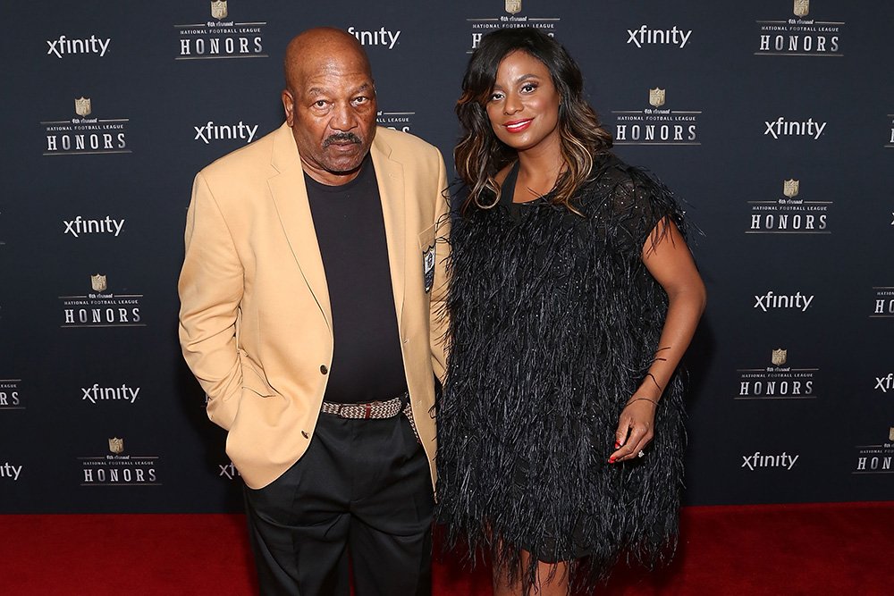Former Cleveland Browns running back Jim Brown and Monique Brown attend the 2015 NFL Honors at Phoenix Convention Center on January 31, 2015 in Phoenix, Arizona. I Image: Getty Images.
