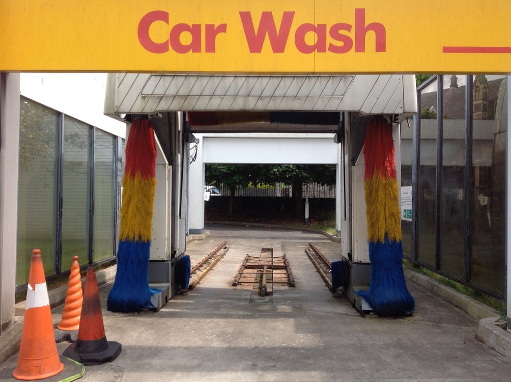 Tommy went directly to the car wash when his endeavors were not going well. | Source: Pexels