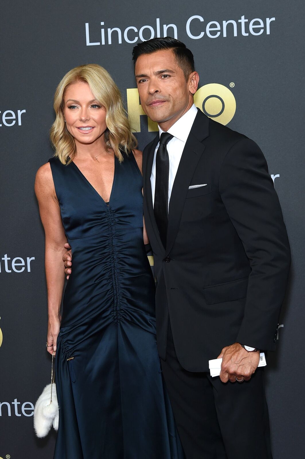 Kelly Ripa and Mark Consuelos at the Lincoln Center's American Songbook Gala on May 29, 2018, in New York City | Photo: Getty Images 