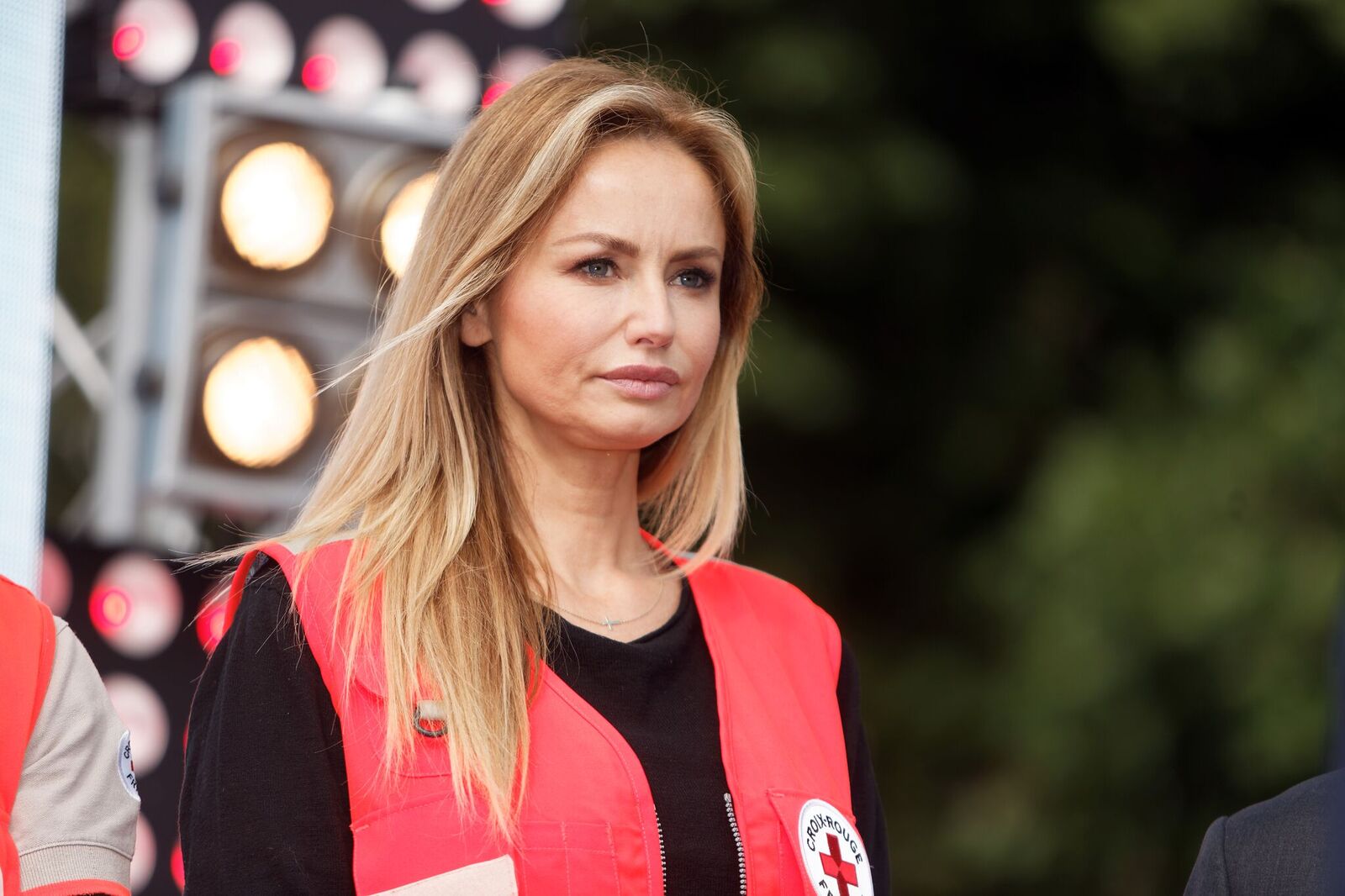 Adriana Karembeu assiste au lancement de la campagne de la Croix-Rouge à Lille, en France. | Photo : Getty Images Adriana Karembeu assiste au lancement de la campagne de la Croix-Rouge à Lille, en France. | Photo : Getty Images