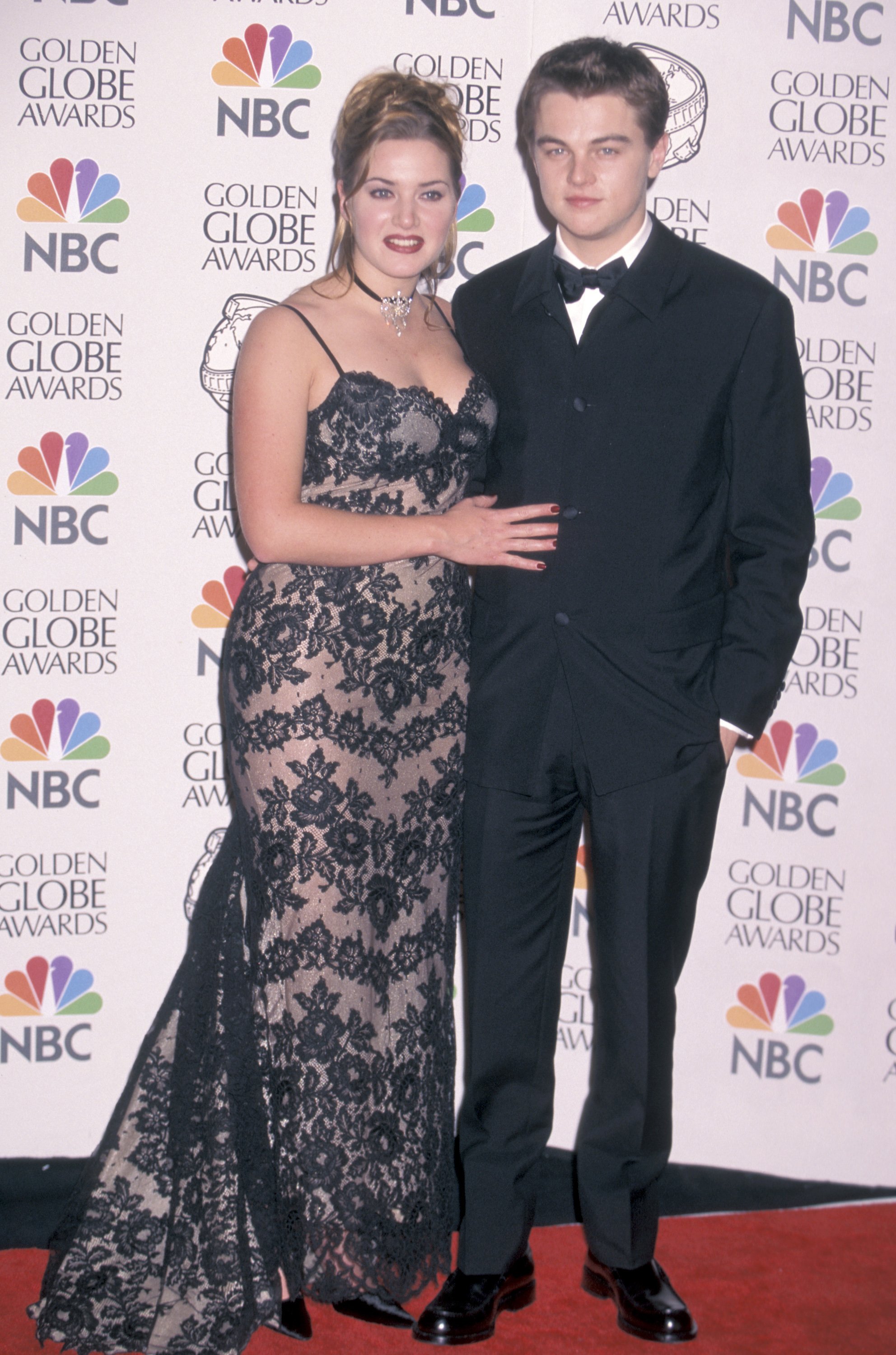 Kate Winslet And Leonardo DiCaprio during 55th Annual Golden Globe Awards on January 18, 1998 at Beverly Hilton Hotel in Beverly Hills, California | Source: Getty Images