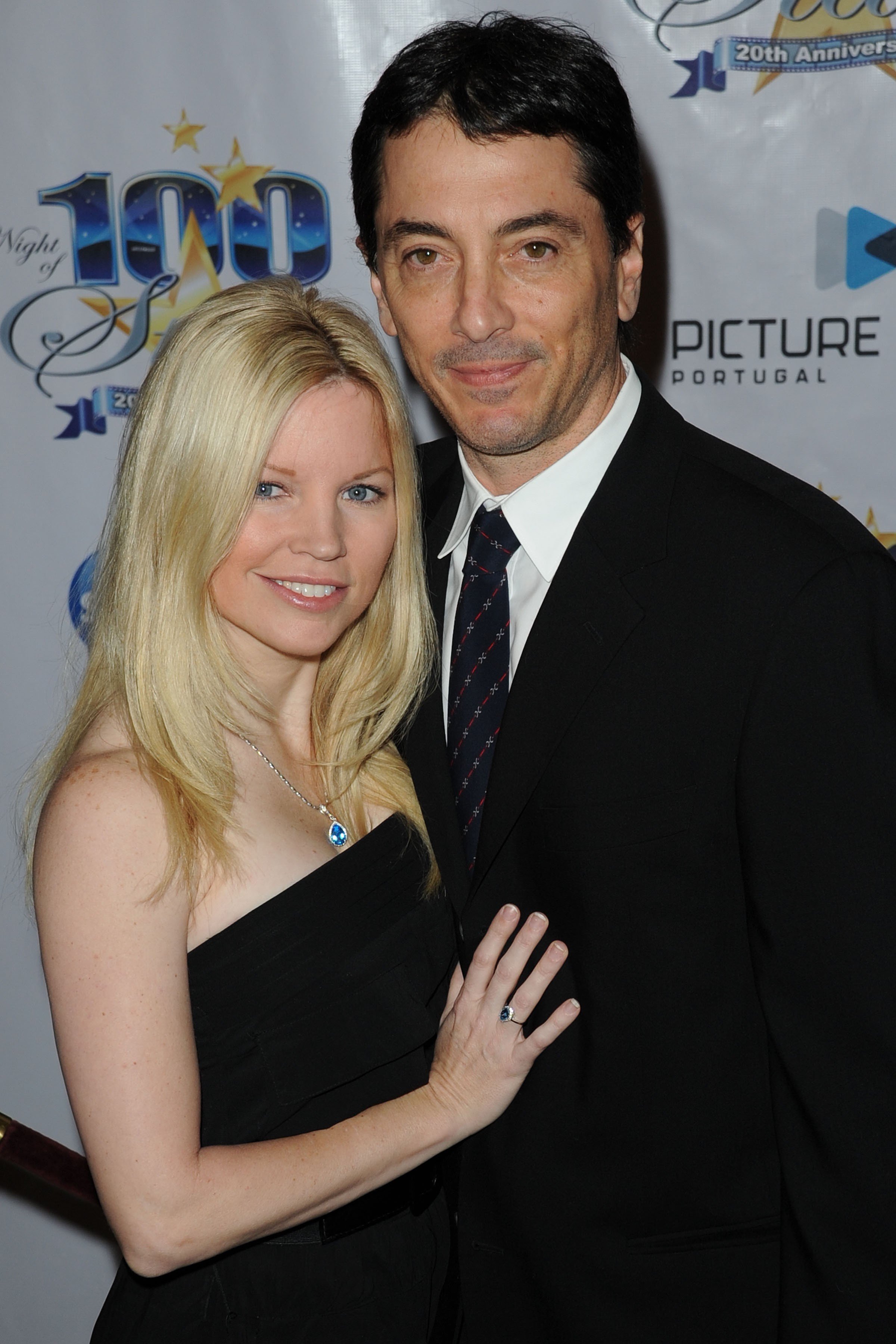 Renee Sloan and her husband Scott Baio attend "A Night of 100 Stars" at Beverly Hills Hotel on March 7, 2010, in Beverly Hills, California. | Source: Getty Images