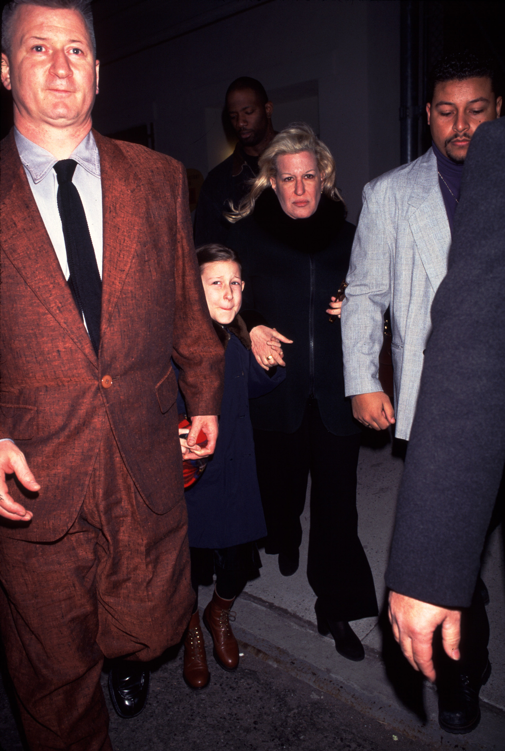 Bette Midler and her daughter attend the Memorial for Louis Malle on February 29, 2000 in New York City. | Source: Getty Images