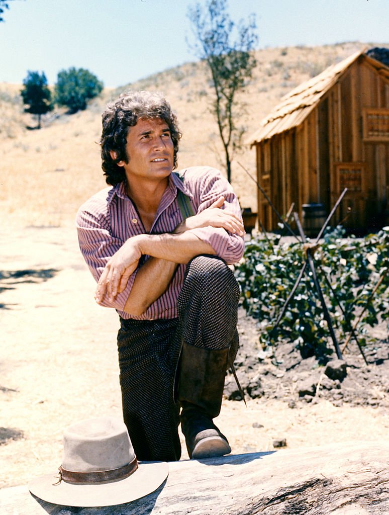 Michael Landon en un retrato publicado como publicidad para la serie de televisión estadounidense 'La pequeña casa de la pradera', alrededor de 1974. I Foto: Getty Images.