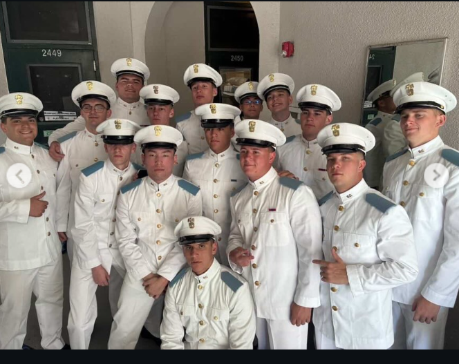 Dustin Rose (front row, center) was pursuing a military career at The Citadel while serving in the South Carolina Army National Guard before his death at age 19. | Source: Instagram/citadel_golfcompany