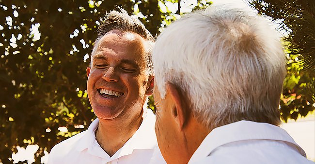 A photo of two elderly men chatting. | Photo: Unsplash