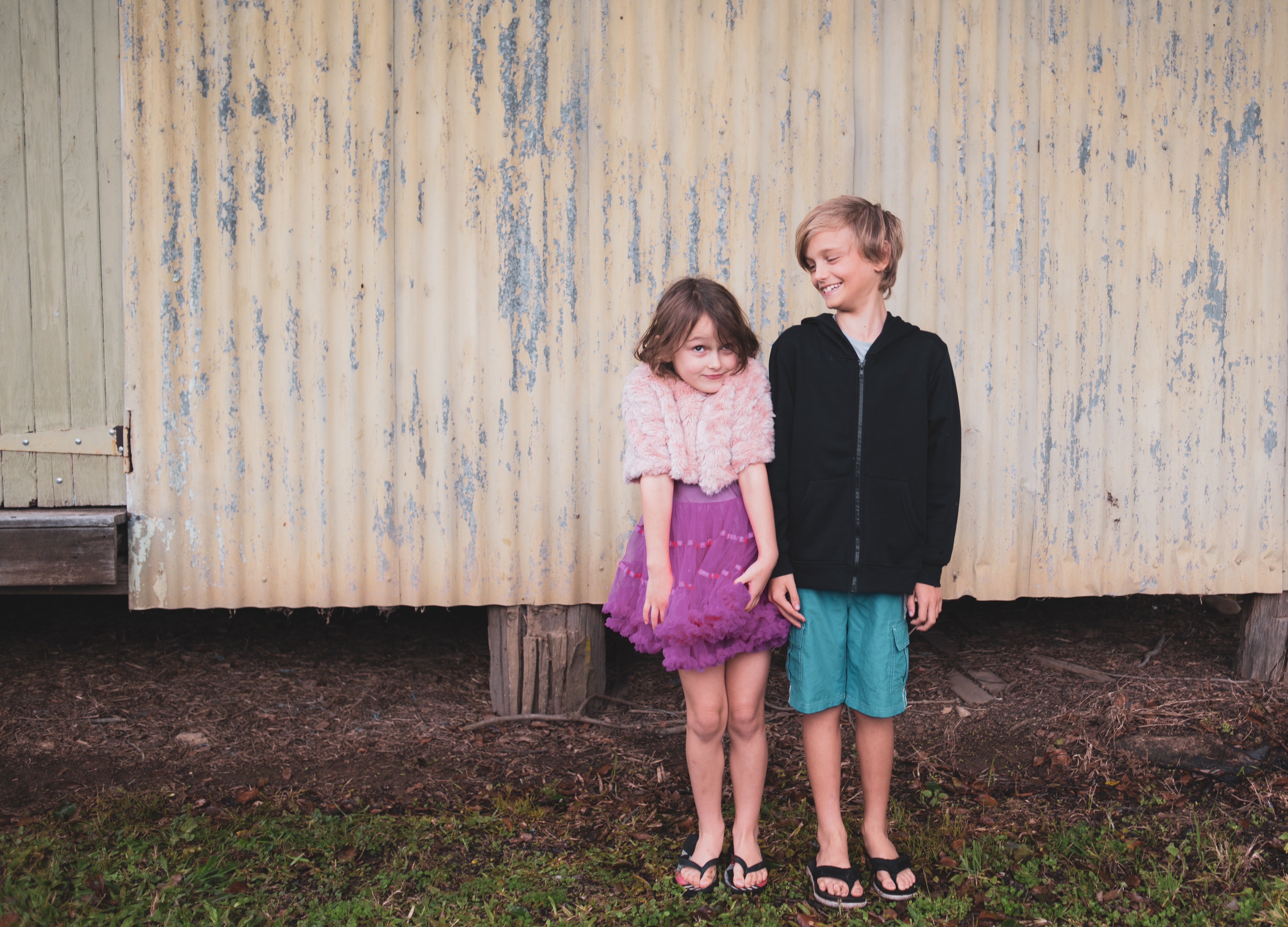 The two children were happy to see Barbara. | Source: Pexels