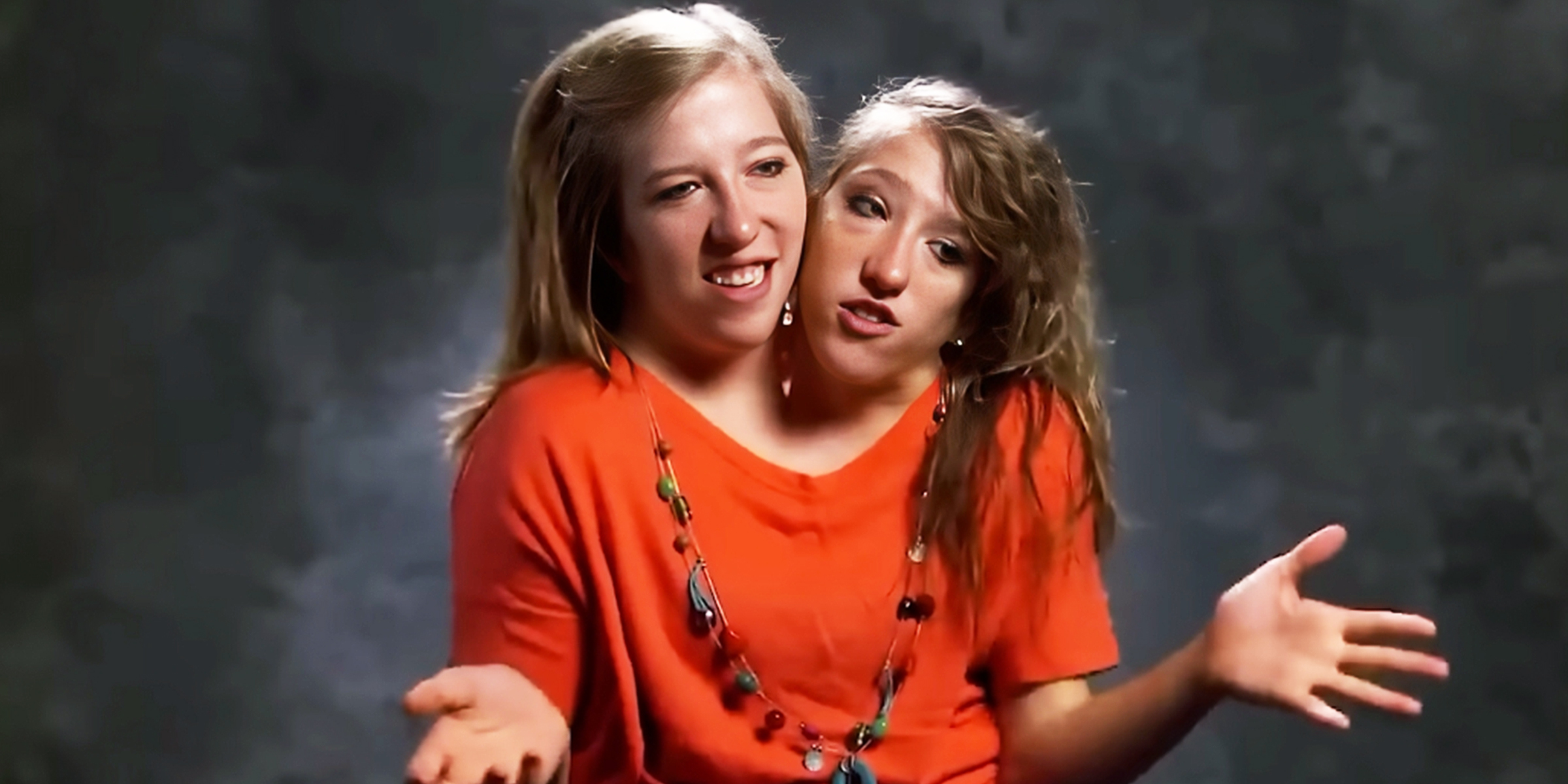 Conjoined twins Abby and Brittany Hensel | Source: YouTube/screenshutterr