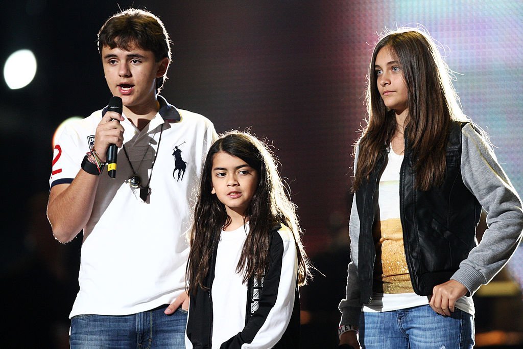 Michael Jackson's children - Prince, Blanket, and Paris during rehearsals for the "Michael Forever" concert in honor of the late King of Pop in October 2011. | Photo: Getty Images