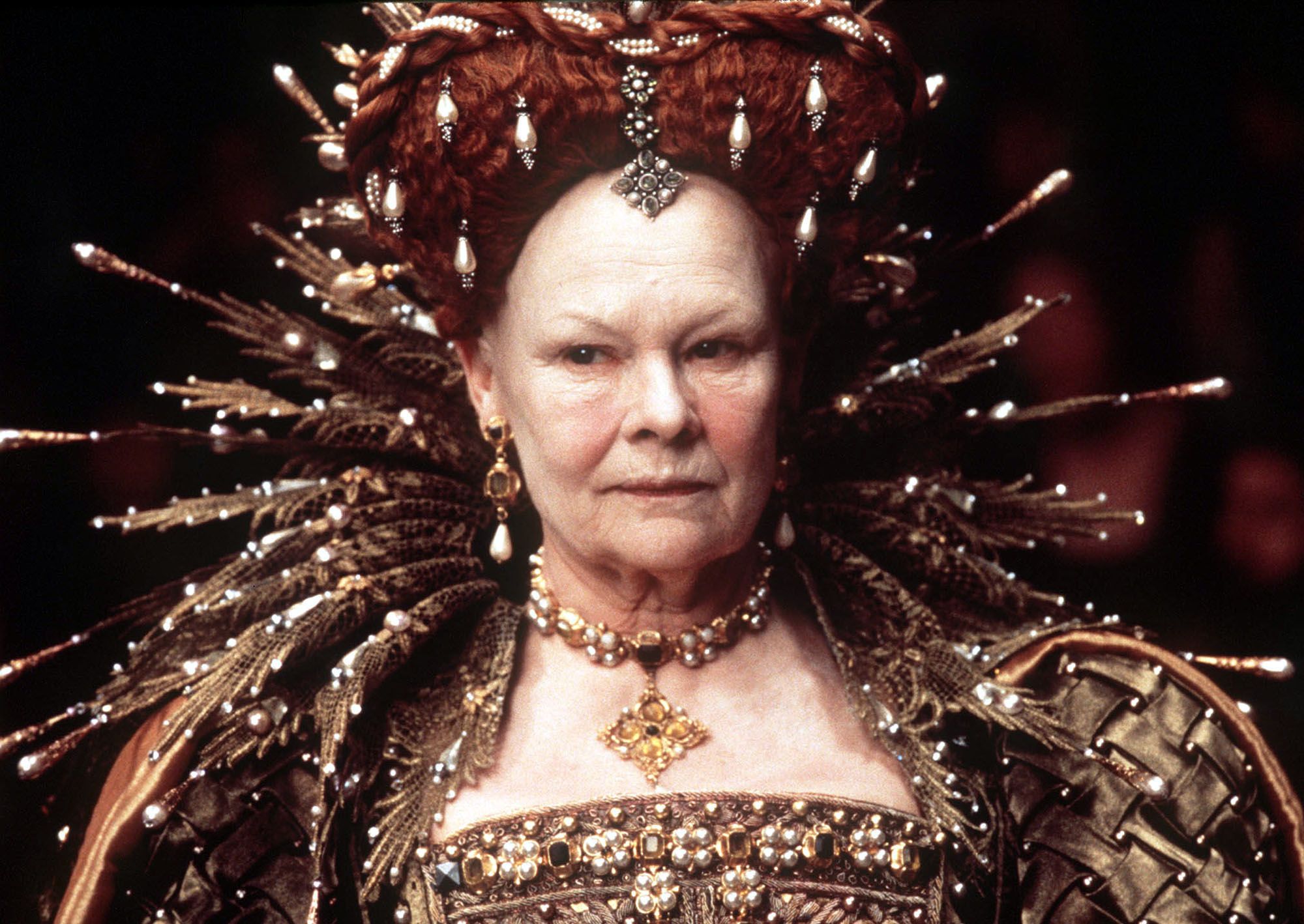 Judy Dench as Queen Elizabeth I in the 1998 film "Shakespeare in Love" for which she won the Oscar for Best Actress in a Supporting Role | Source: Getty Images