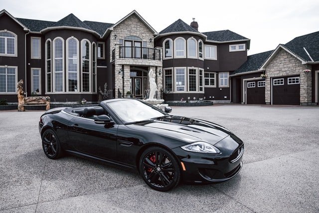 picture of this Maserati in front of a huge mansion in Calgary, Alberta, Canada. | Source: Unsplash