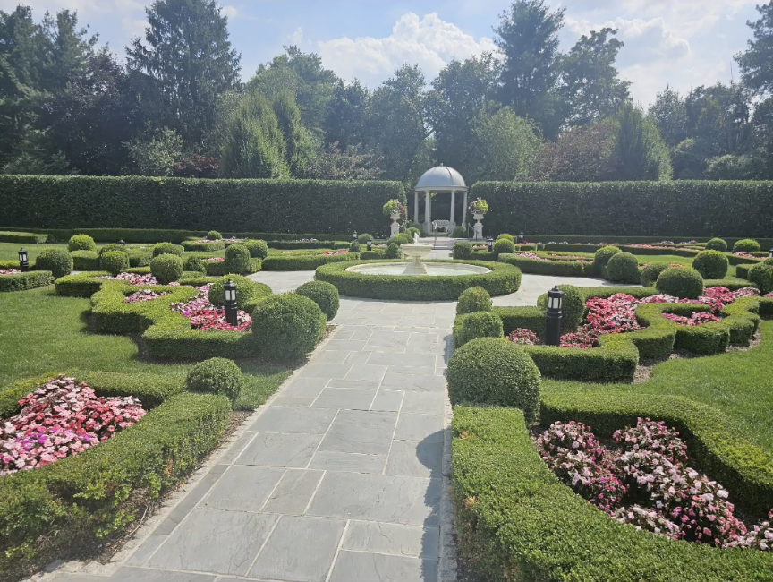 A view of the venue of Victoria Schultz and Jon Runyan Jr.'s wedding, posted on July 9, 2024 | Source: Instagram/Xtraordinaryevents