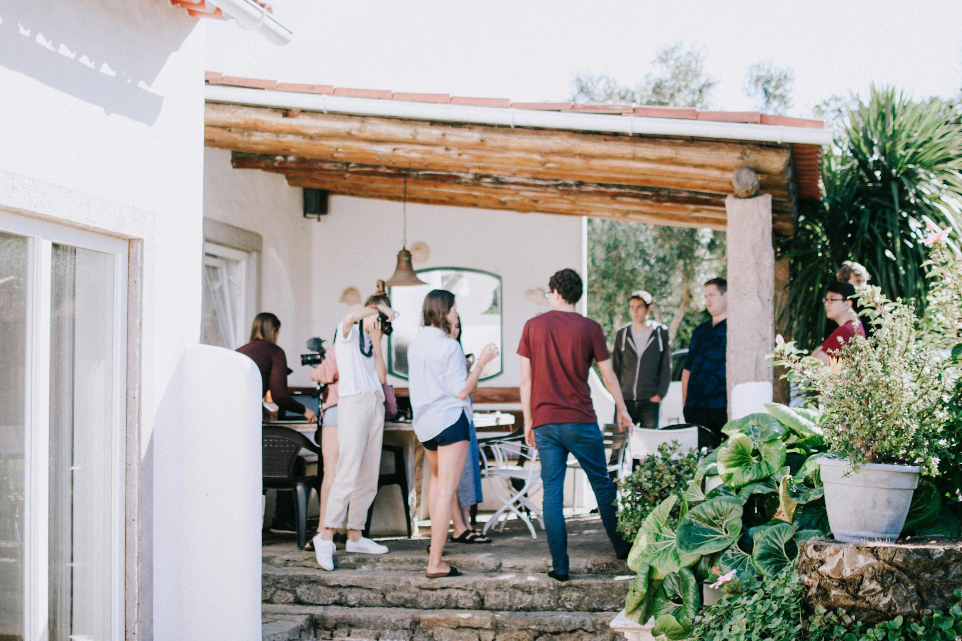 A group of people gathered together | Source: Pexels