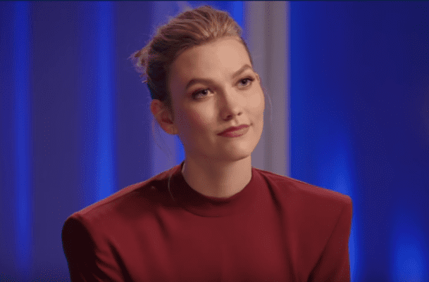 Model, Karlie Kloss, on the "Watch What Happens Live with Andy Cohen" show on January 16, 2020. | Photo: YouTube/ Watch What Happens Live with Andy Cohen