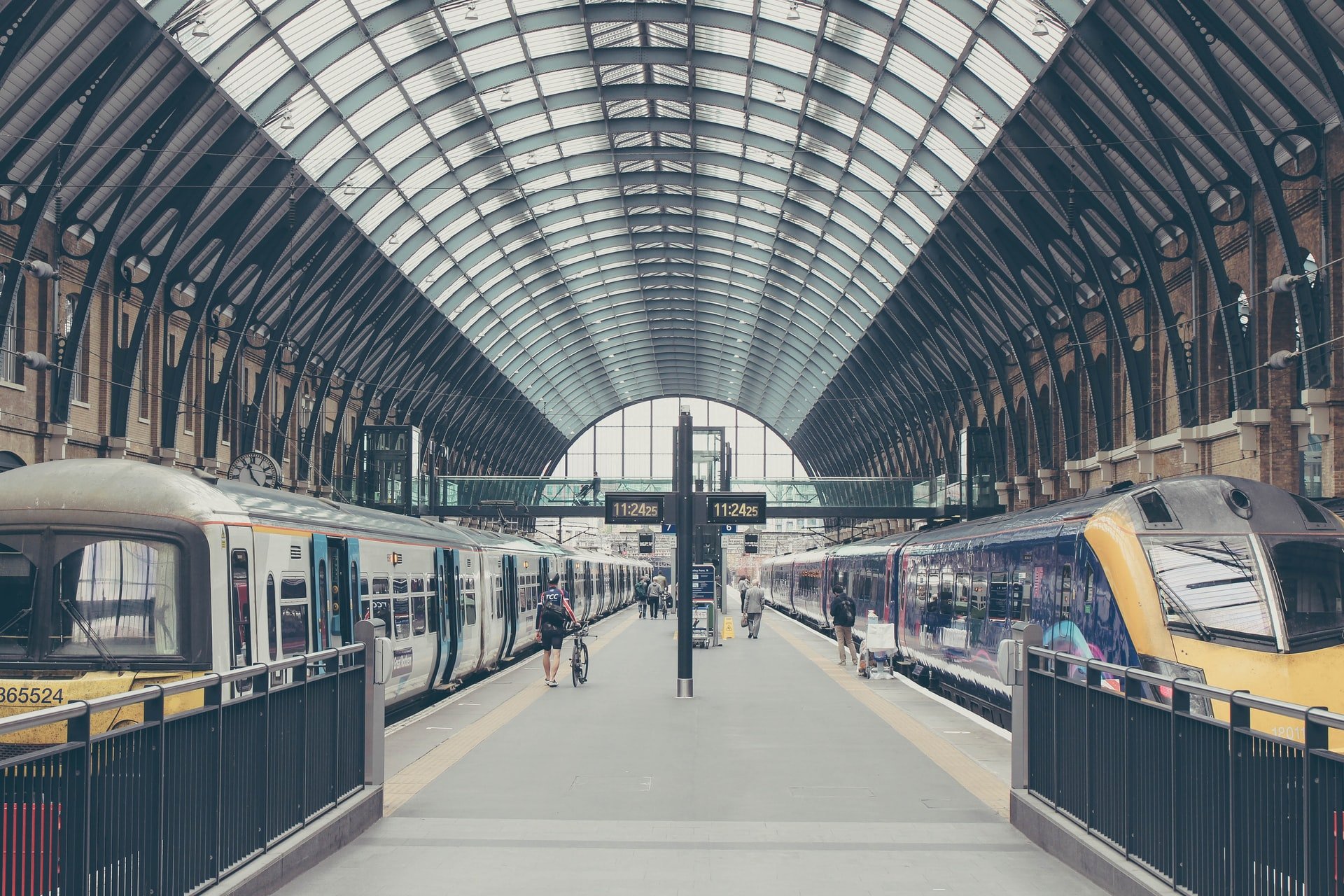 He dropped her at the train station. | Source: Unsplash