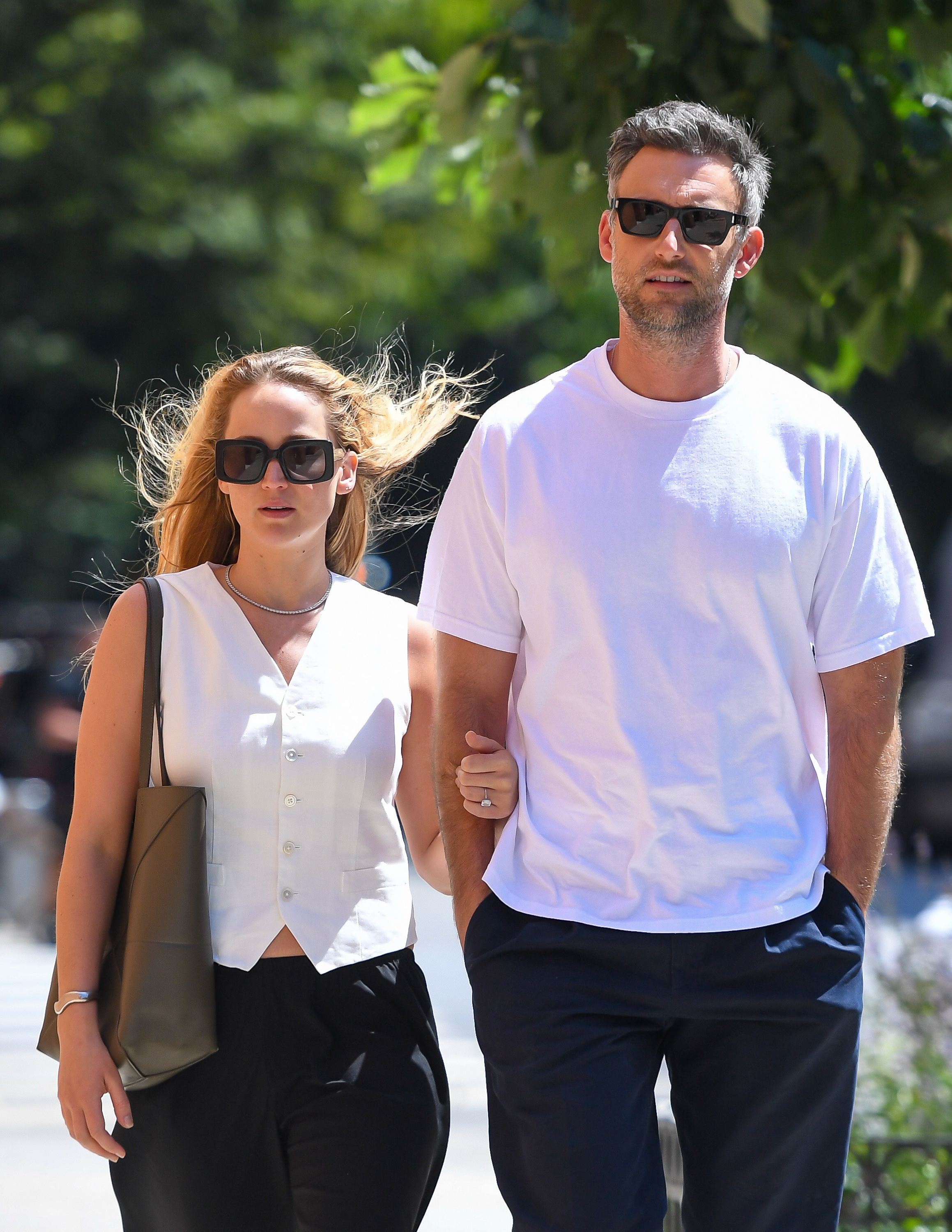 Jennifer Lawrence and Cooke Maroney spotted out in New York City on August 22, 2023 | Source: Getty Images