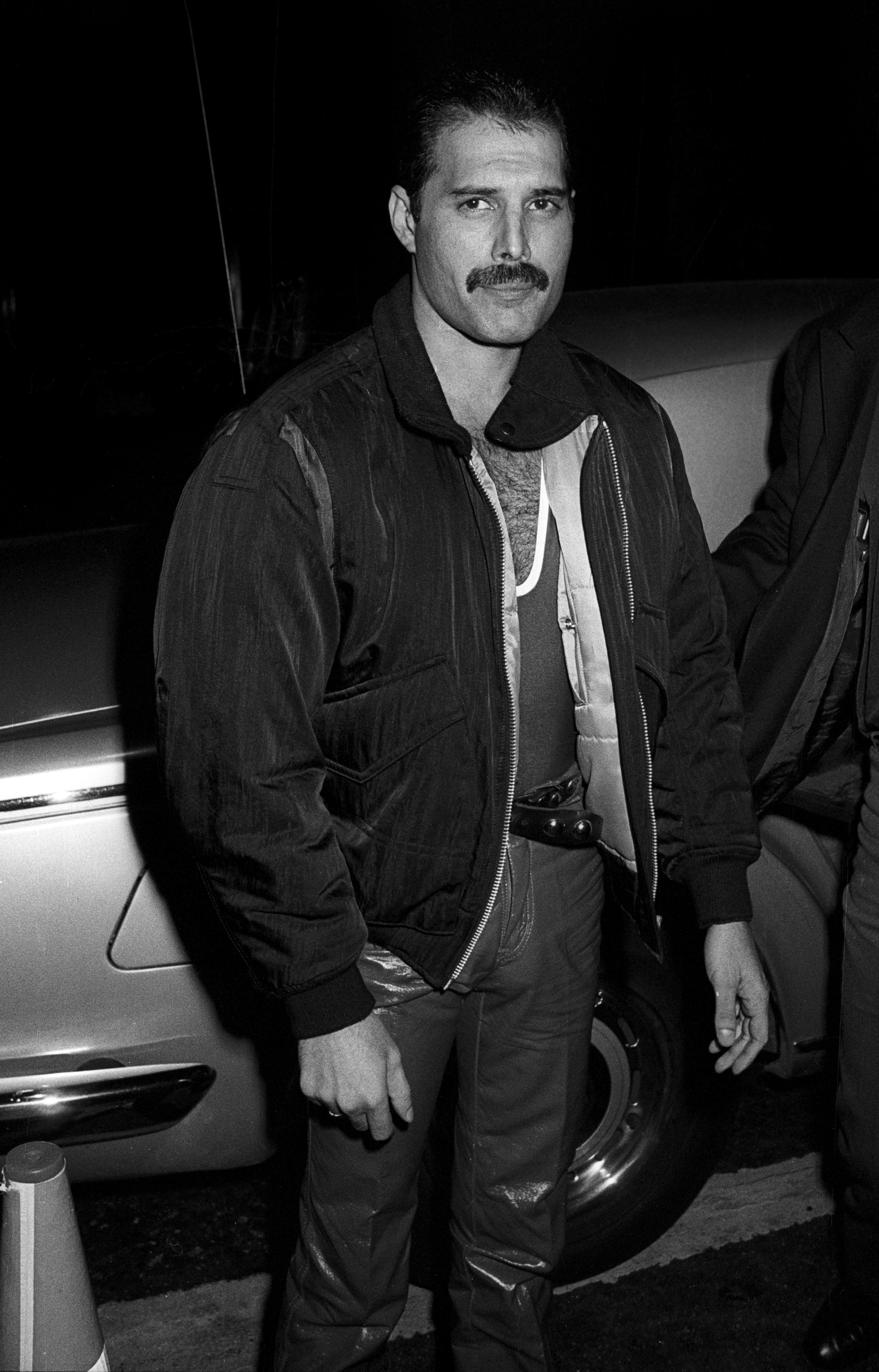 Freddie Mercury sighting in London circa 1986. | Source: Getty Images