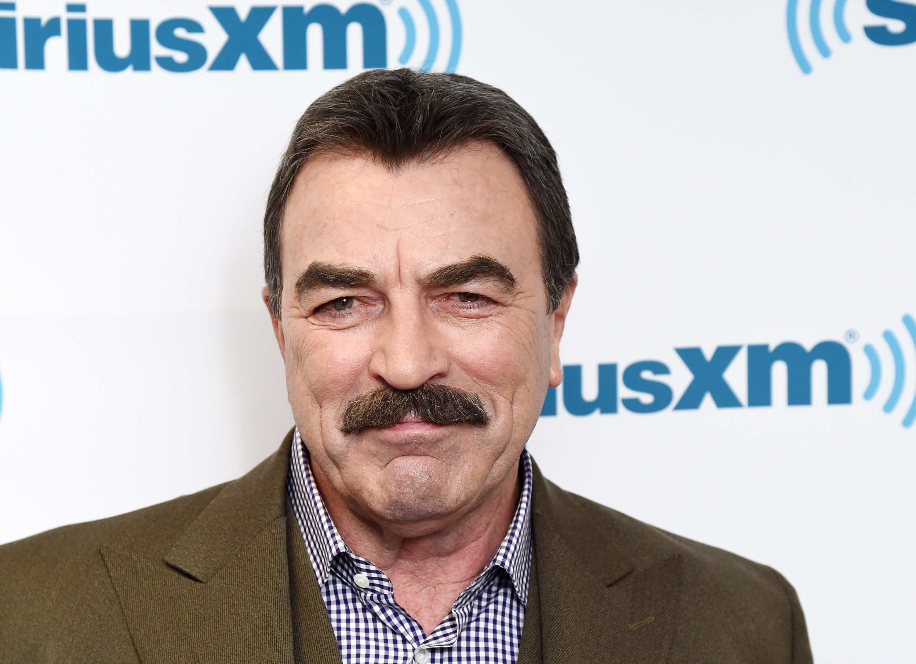 Tom Selleck visits the SiriusXM Studios on October 15, 2015 in New York City. | Photo: Getty Images