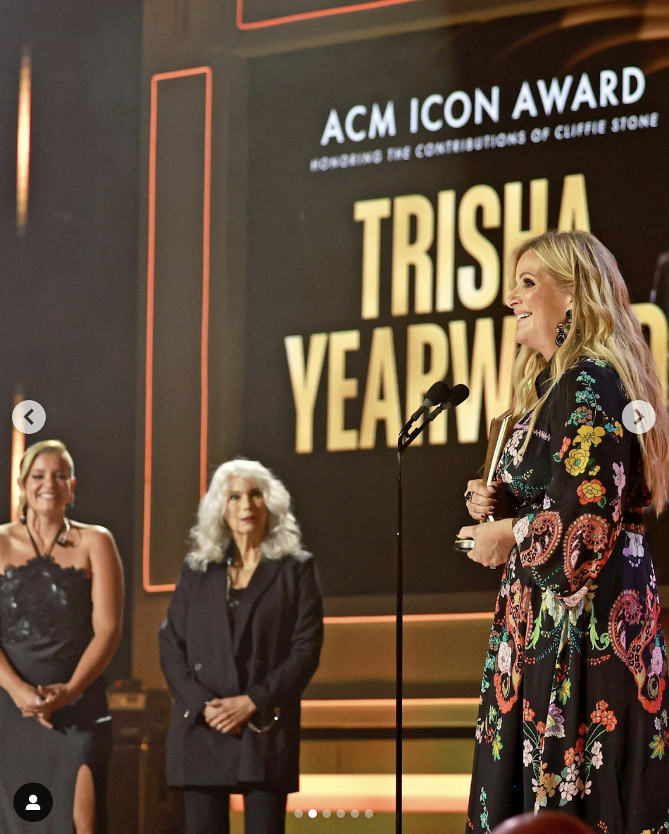 Emmylou Harris, Lauren Alaina, and Trisha Yearwood on-stage during the ACM Honors event, as seen in a photo dated September 24, 2024 | Source: Instagram/trishayearwood