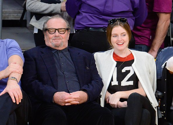 Jack Nicholson and Lorraine Nicholson at a basketball game on November 16, 2014 | Photo: Getty Images