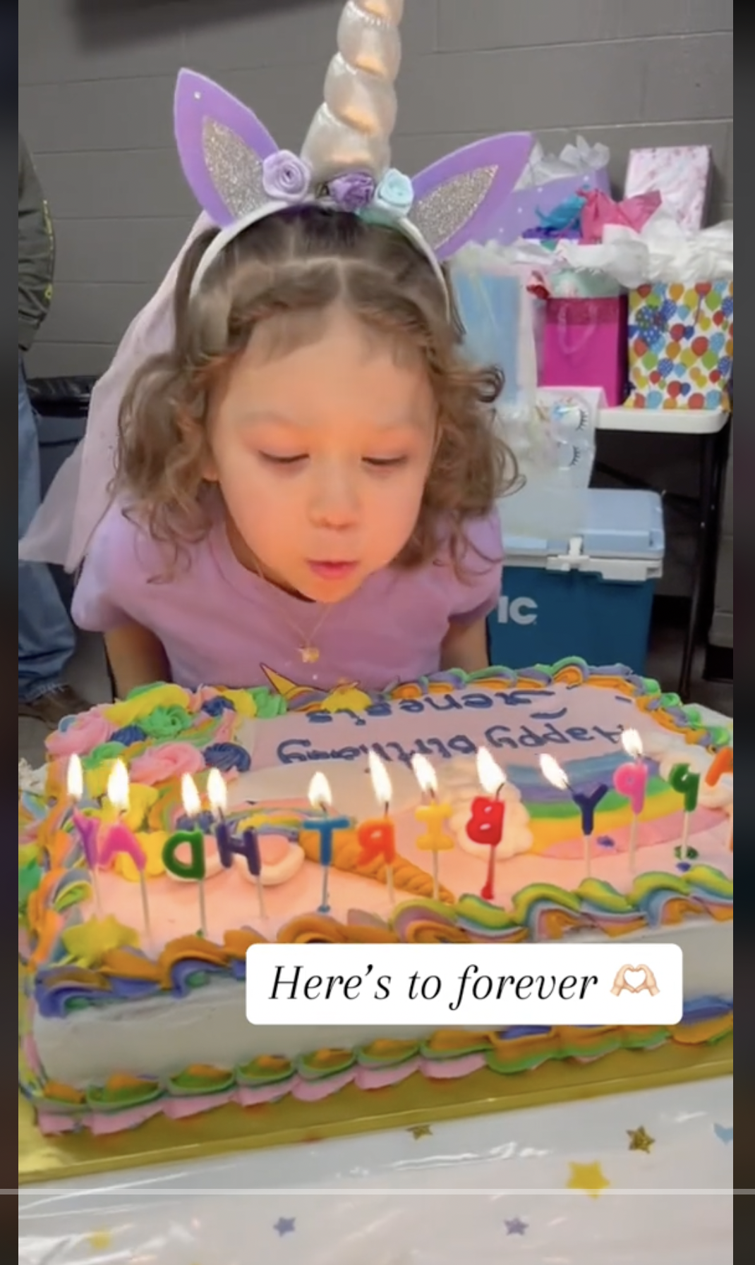 Genesis blows out the candles on her fourth birthday, as seen in a video dated April 26, 2024 | Source: TikTok/jessgaytan2