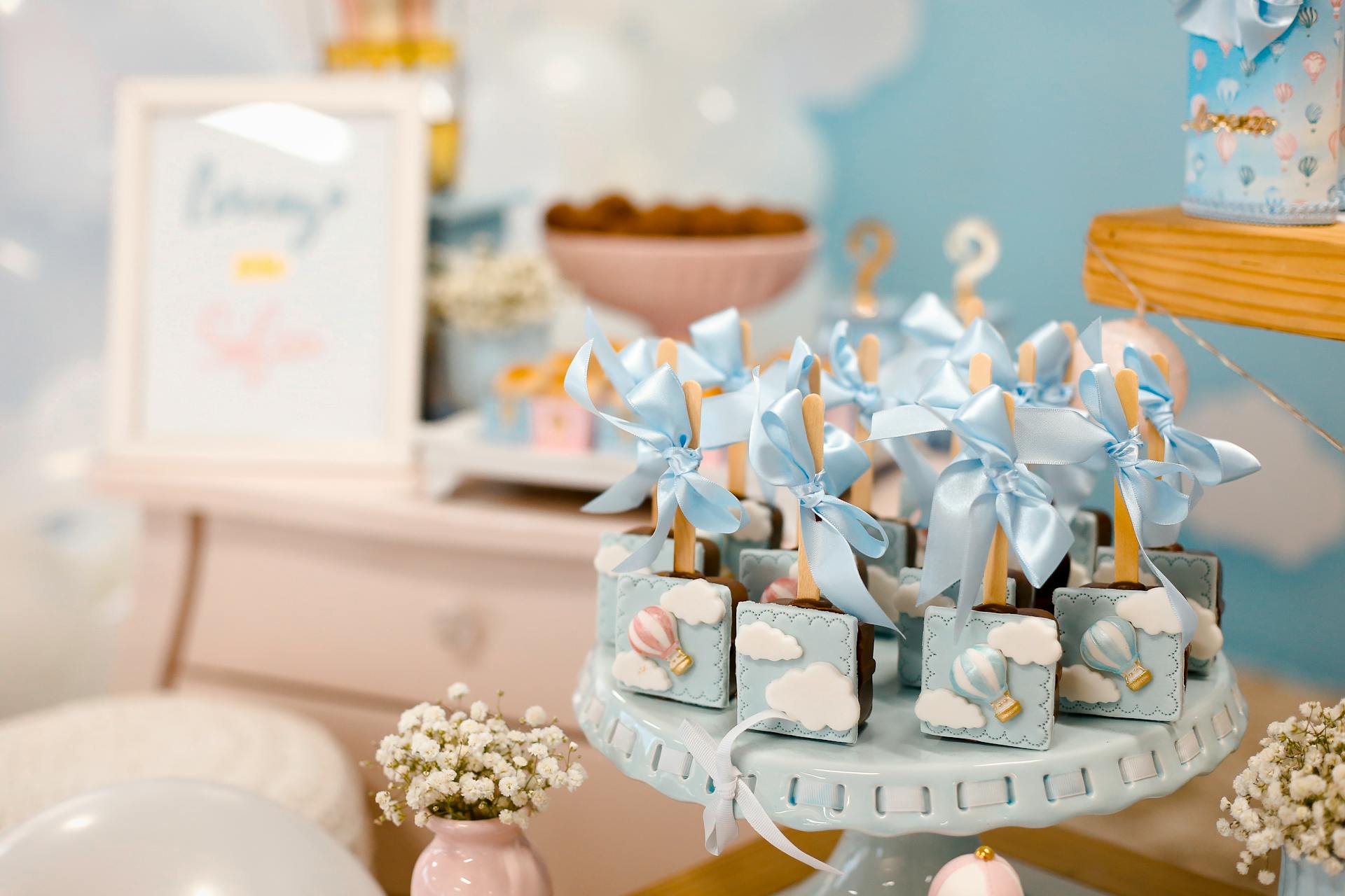 Favors at a baby shower | Source: Pexels