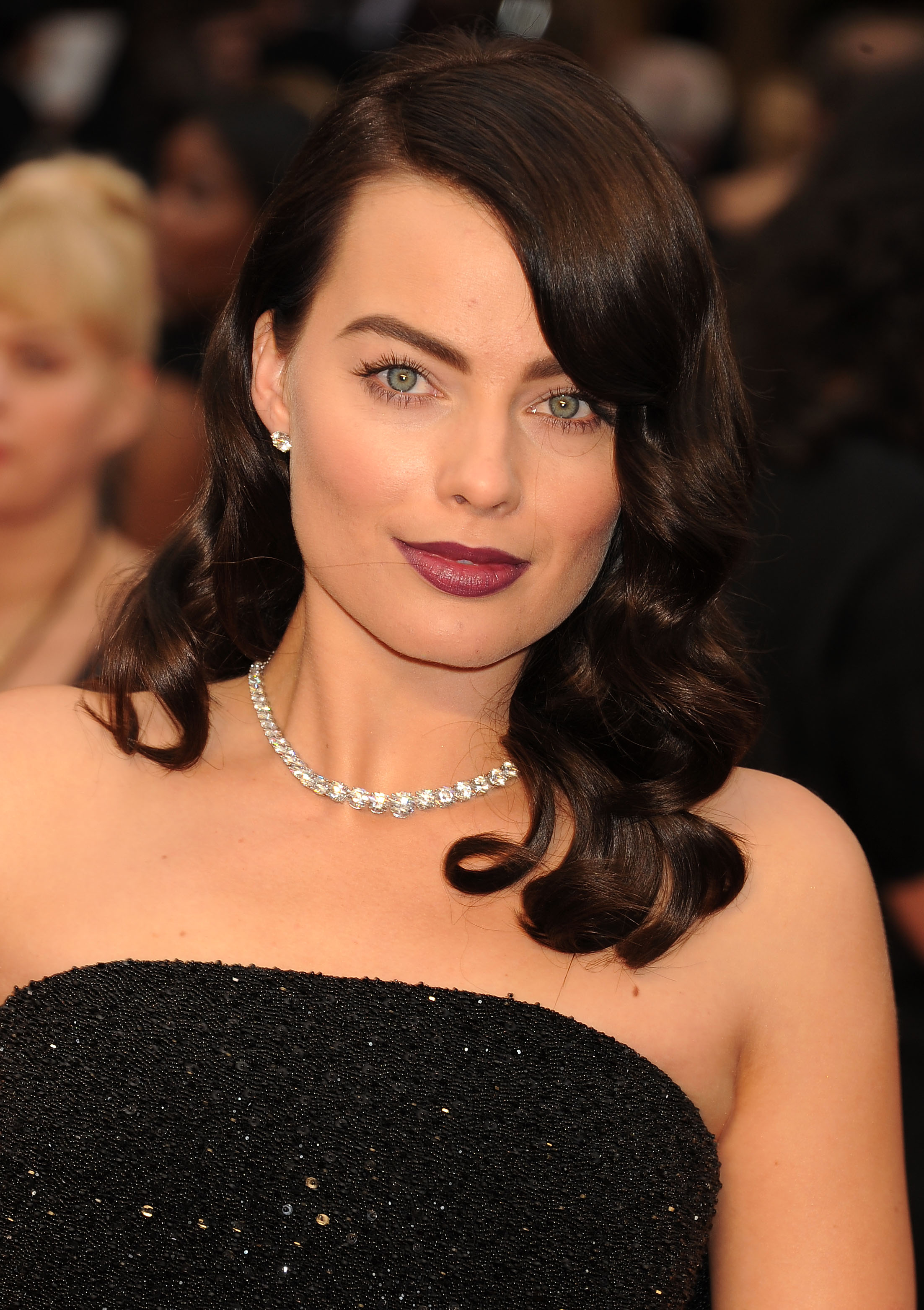Margot Robbie at the 86th Annual Academy Awards in Hollywood, California on March 2, 2014 | Source: Getty Images