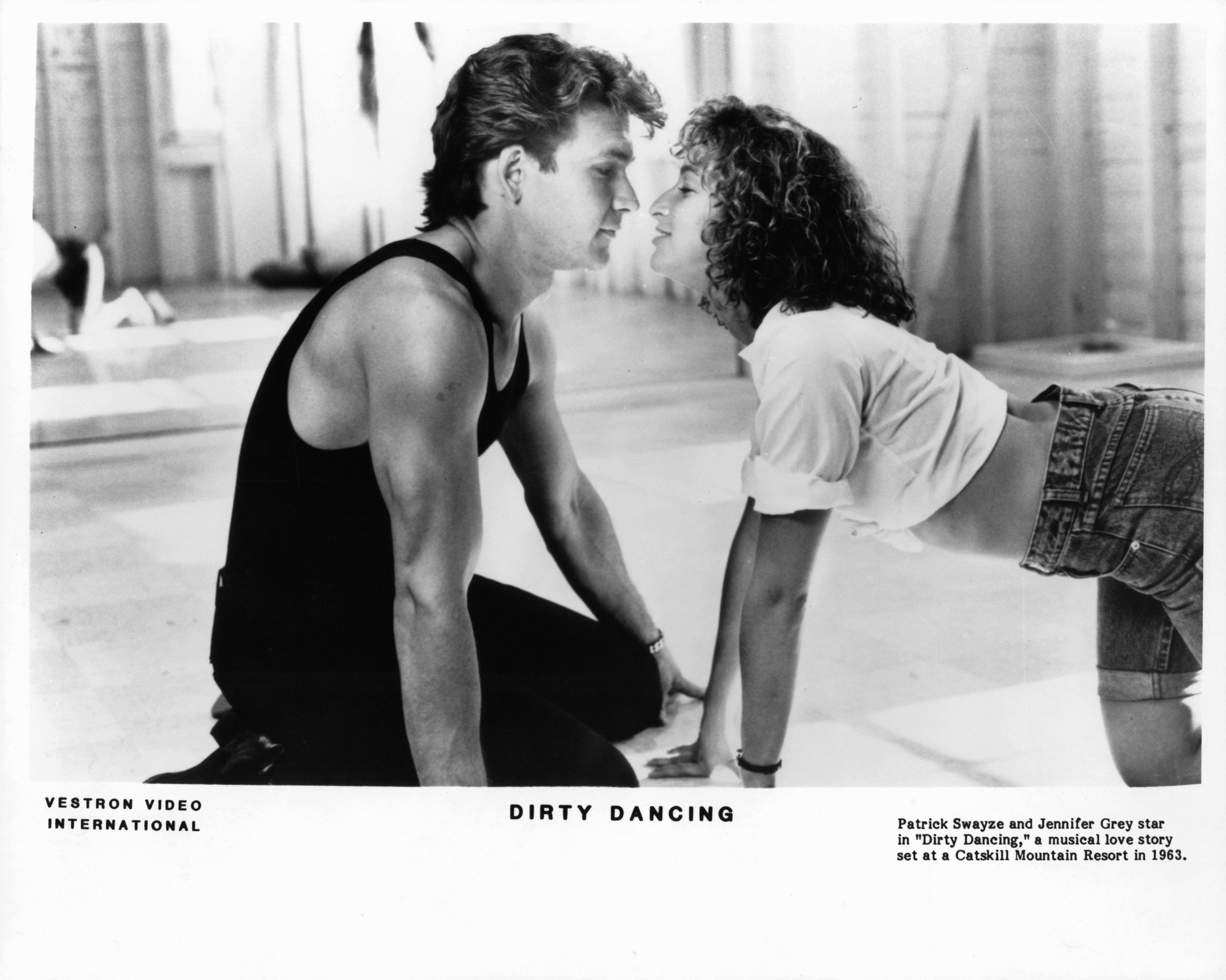 Patrick Swayze und Jennifer Grey in einer Szene aus dem Film 'Dirty Dancing', 1987 | Quelle: Getty Images