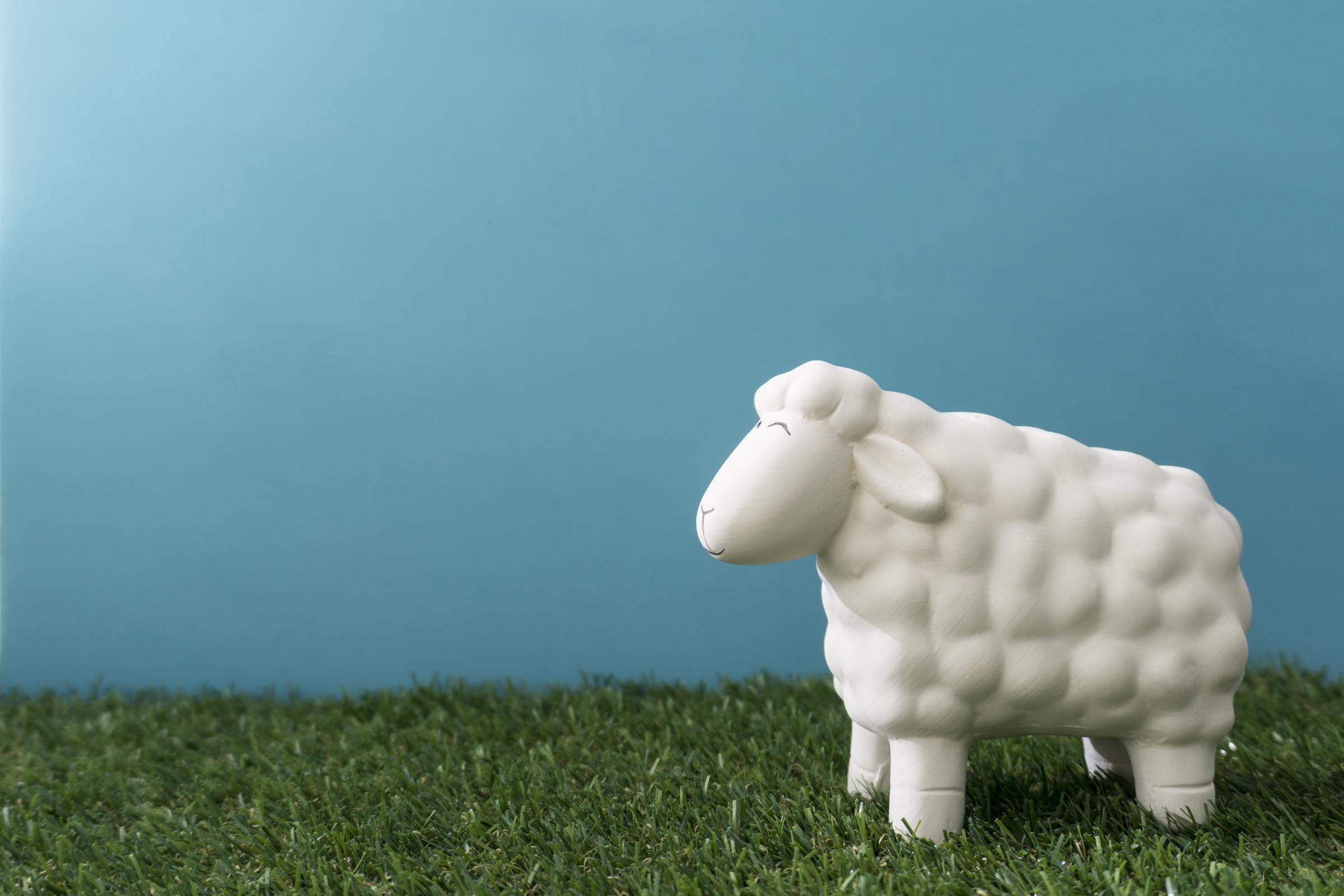 A small plastic sheep | Source: Freepik